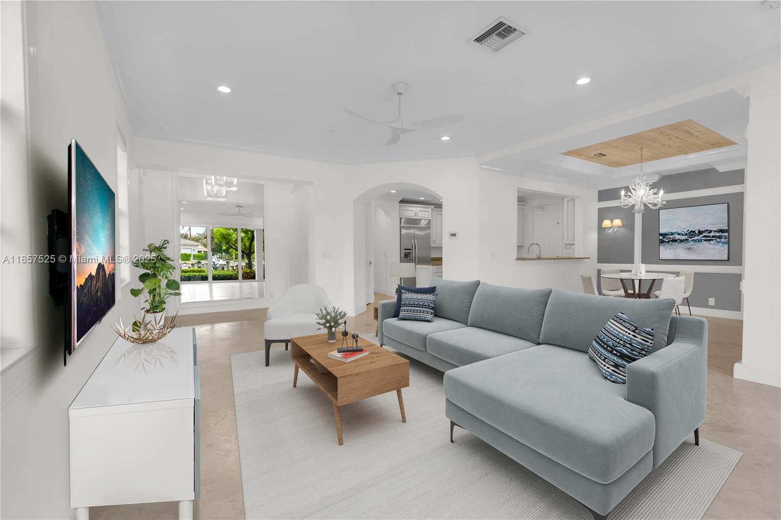 CARRIAGE HOMES AT FRENCHM - Residential