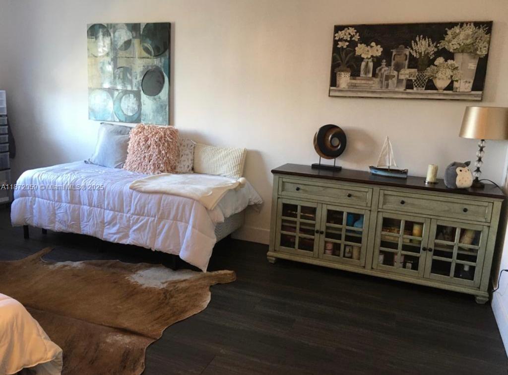 JOCKEY CLUB CONDO UNIT II - Residential