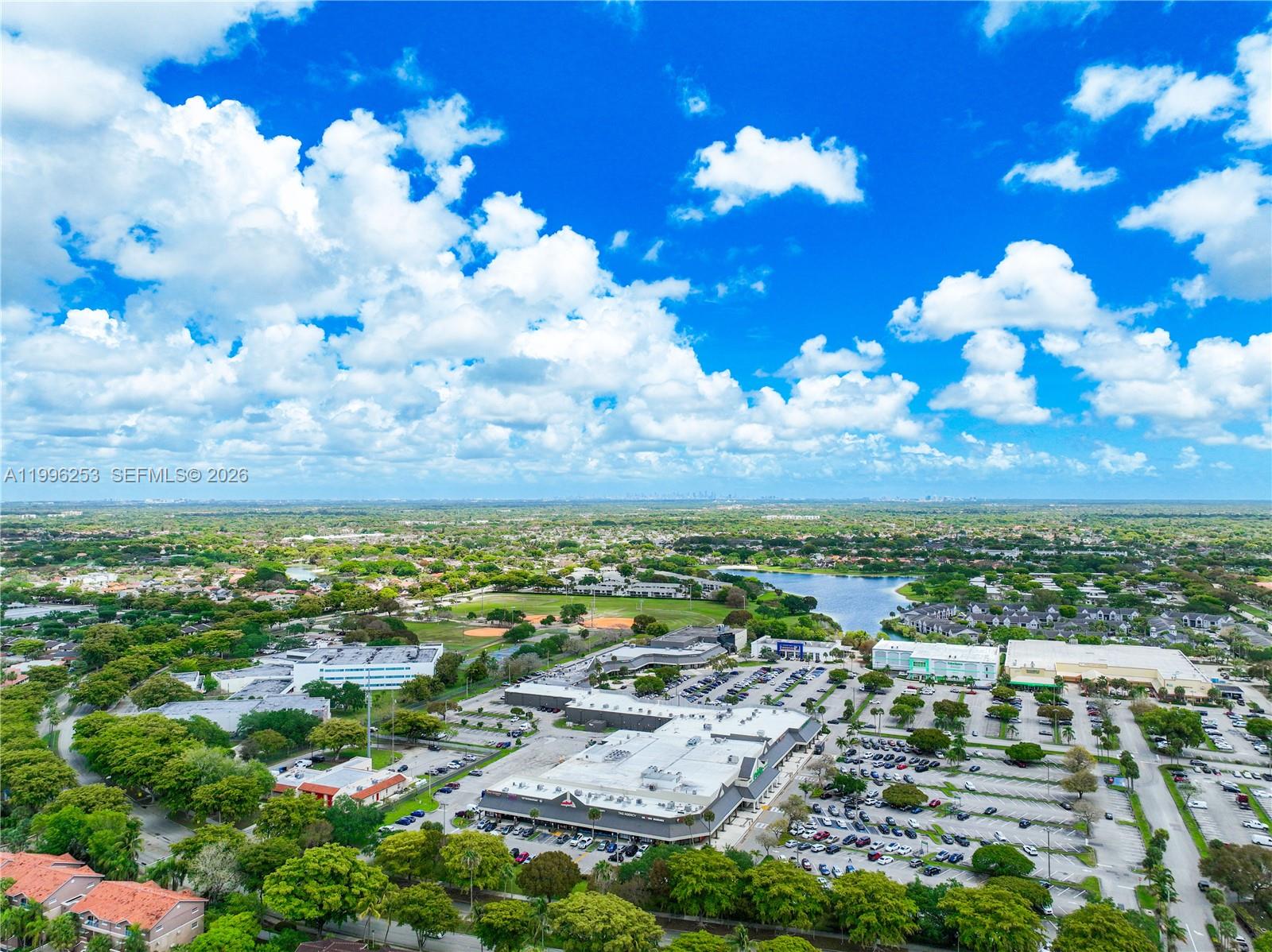 VILLAS AT THE HAMMOCKS CO - Residential