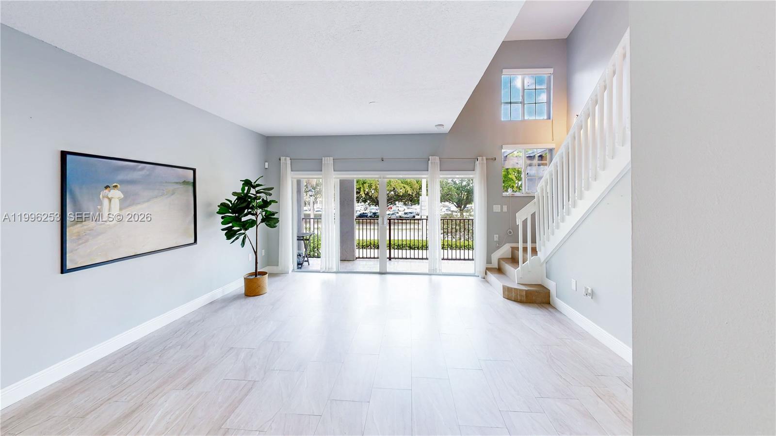 VILLAS AT THE HAMMOCKS CO - Residential