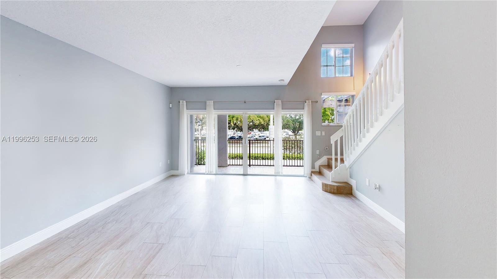 VILLAS AT THE HAMMOCKS CO - Residential