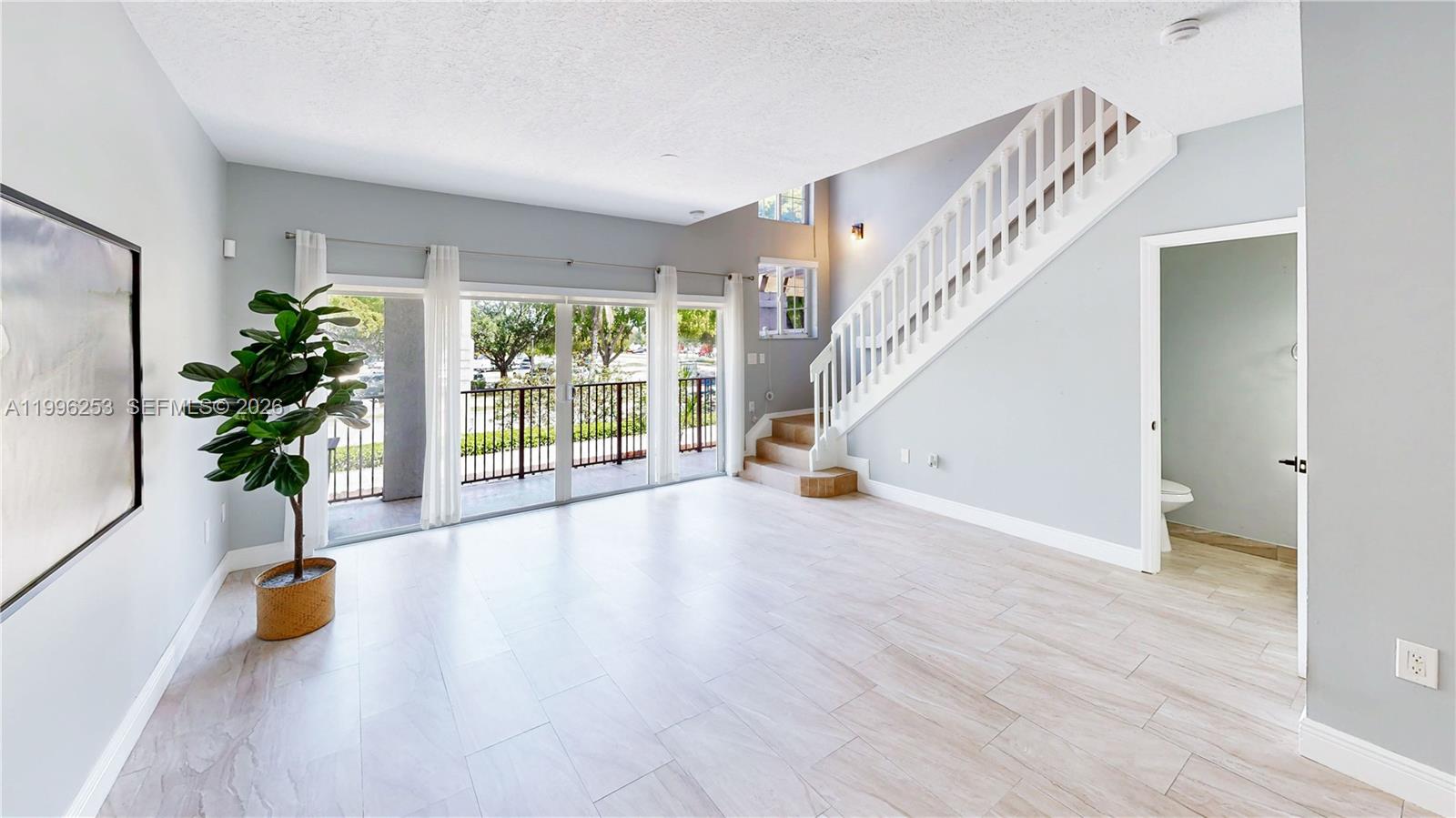 VILLAS AT THE HAMMOCKS CO - Residential