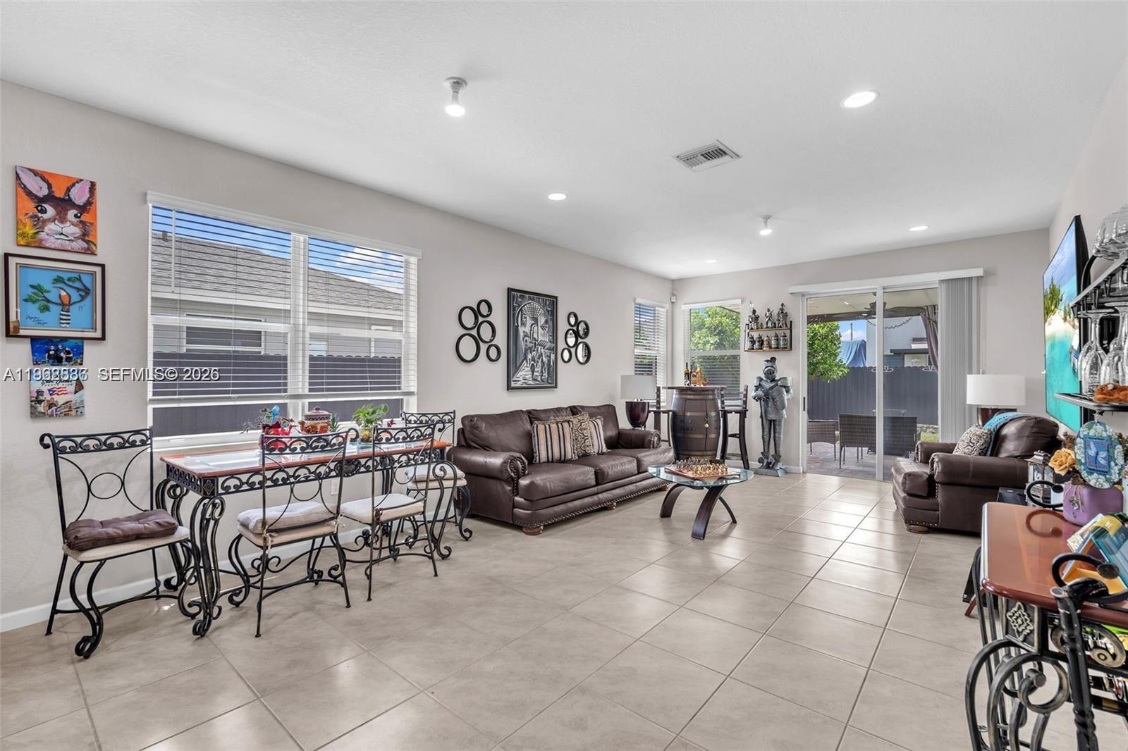 A H AT TURNPIKE SOUTH SEC - Residential