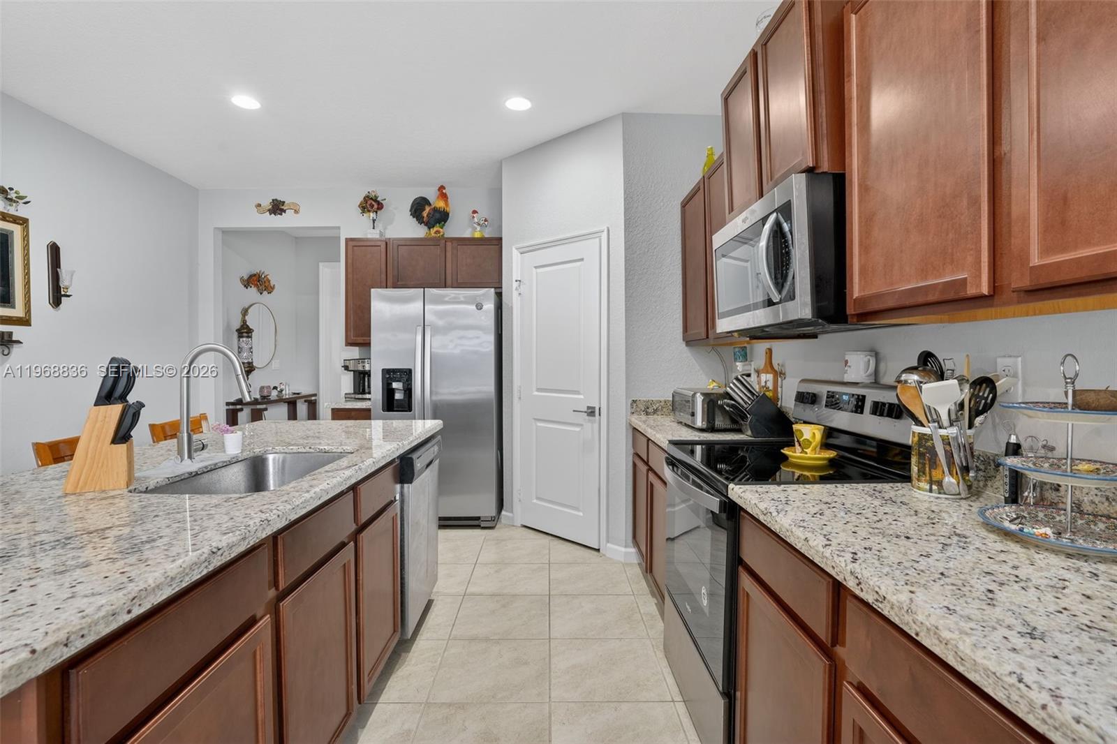 A H AT TURNPIKE SOUTH SEC - Residential