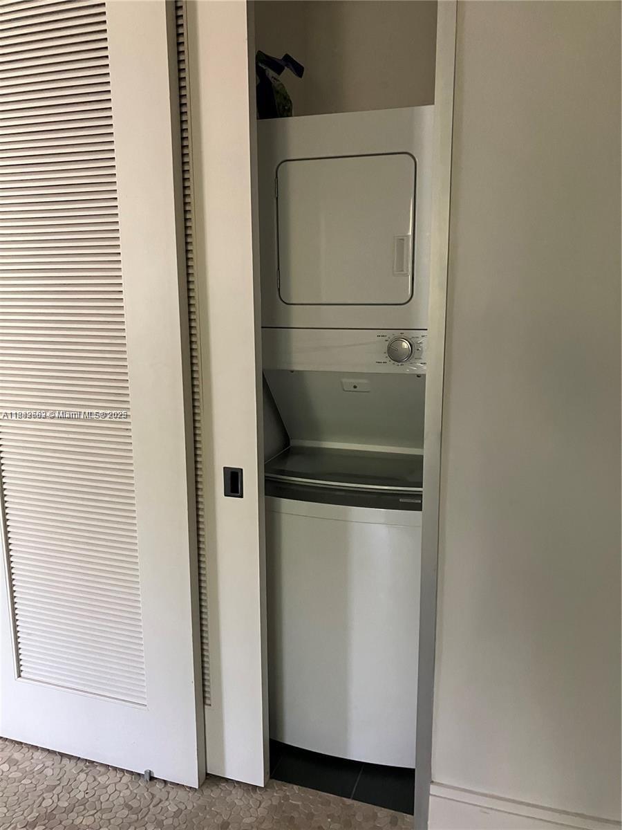 LINCOLN SUB - Residential Lease