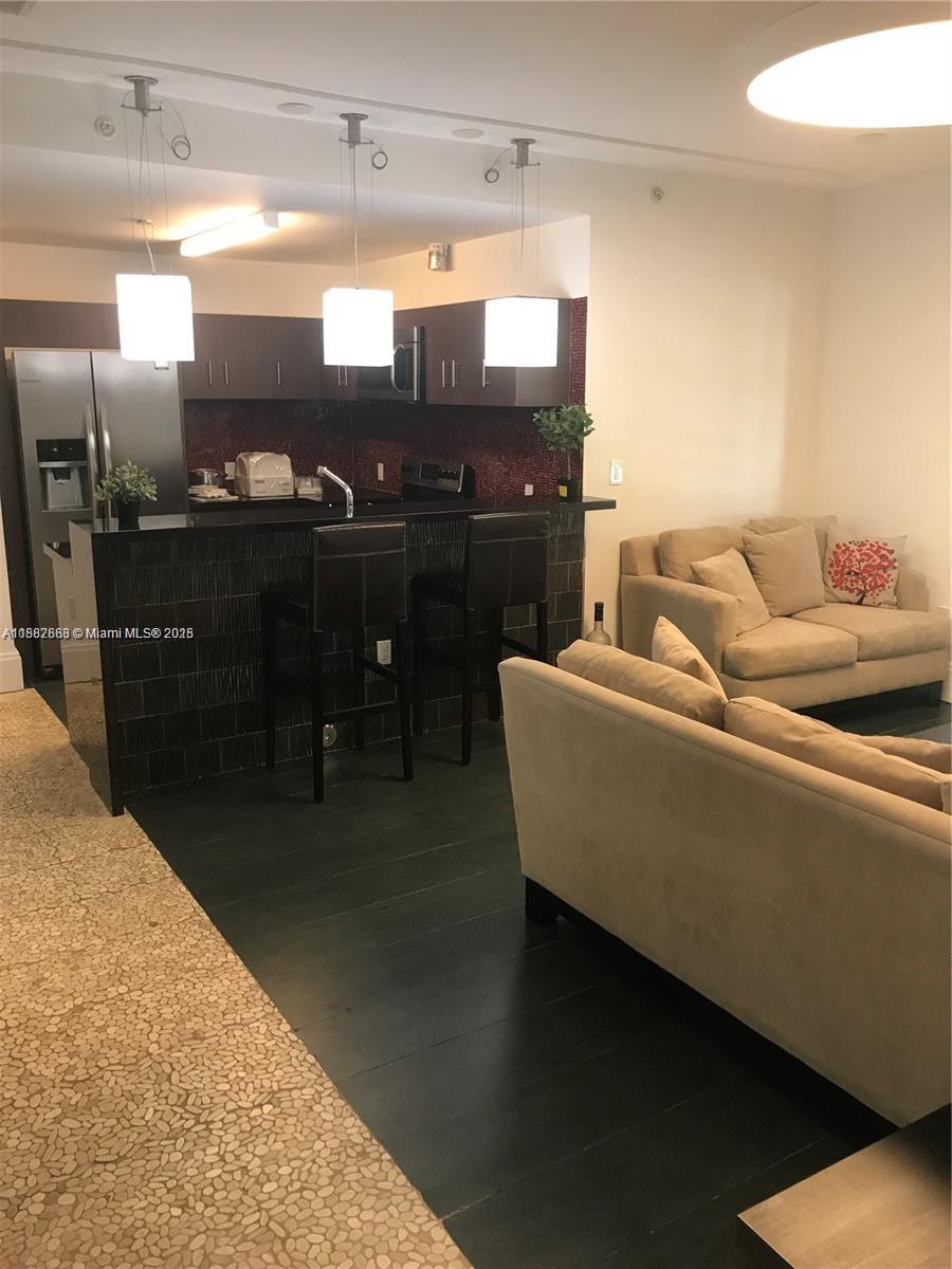 LINCOLN SUB - Residential Lease
