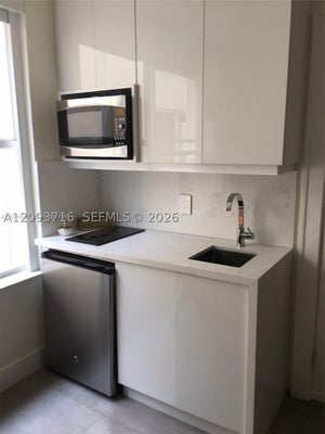 119 MENORES AVE APT 8A, CORAL GABLES, FL 33134 - Image b7bf92a4cf962c8336d49531116b16ee/4016816703