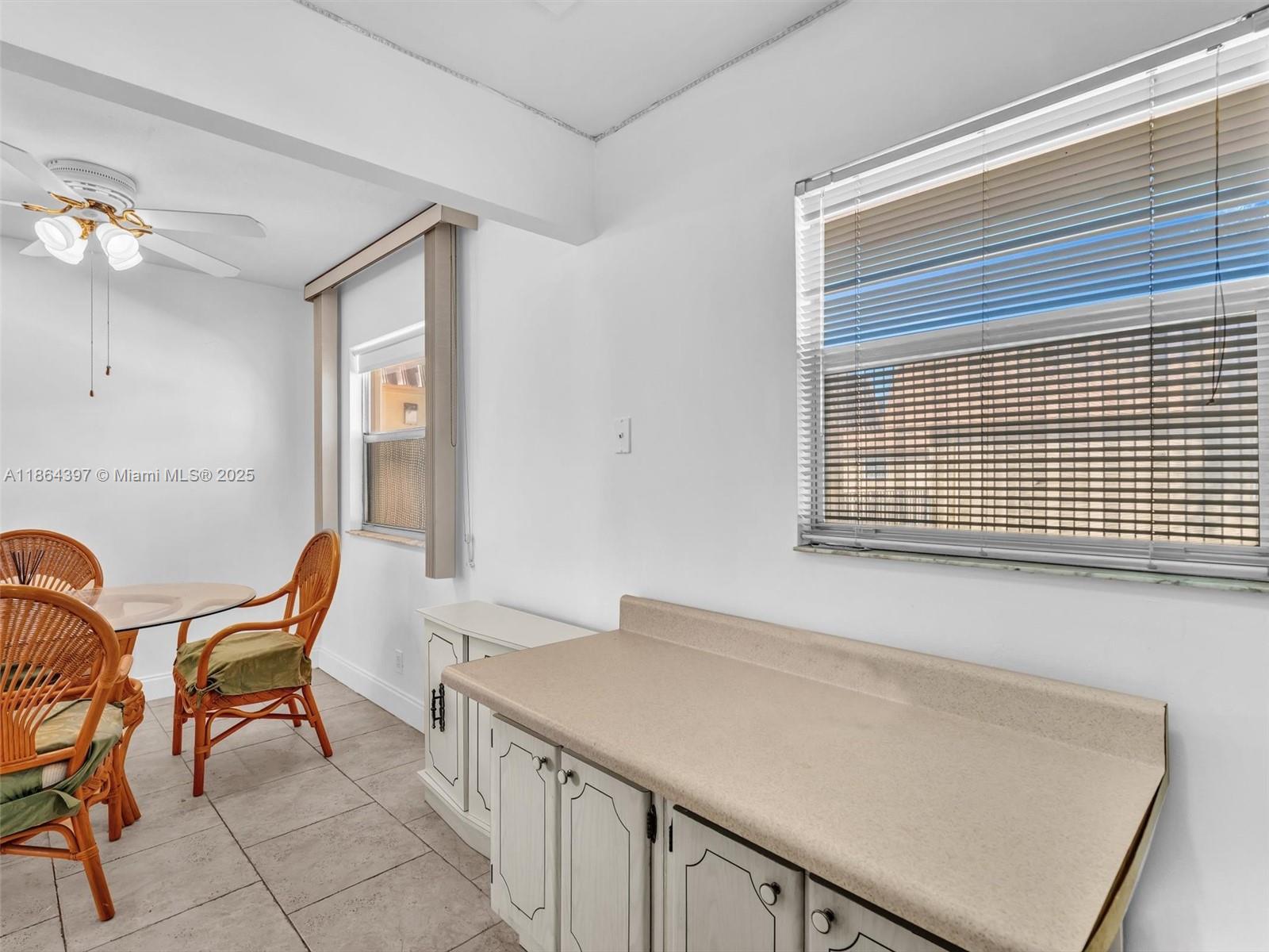 KINGS POINT SAXONY CONDOS - Residential