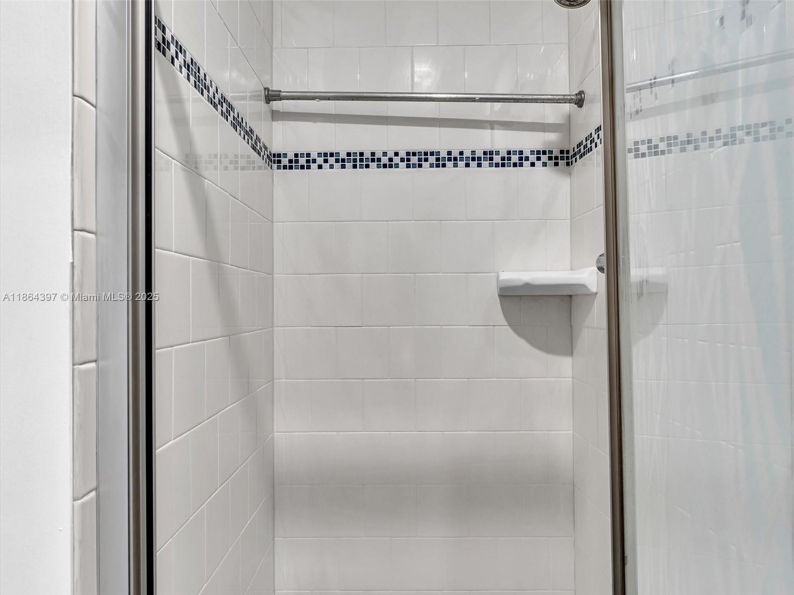 KINGS POINT SAXONY CONDOS - Residential