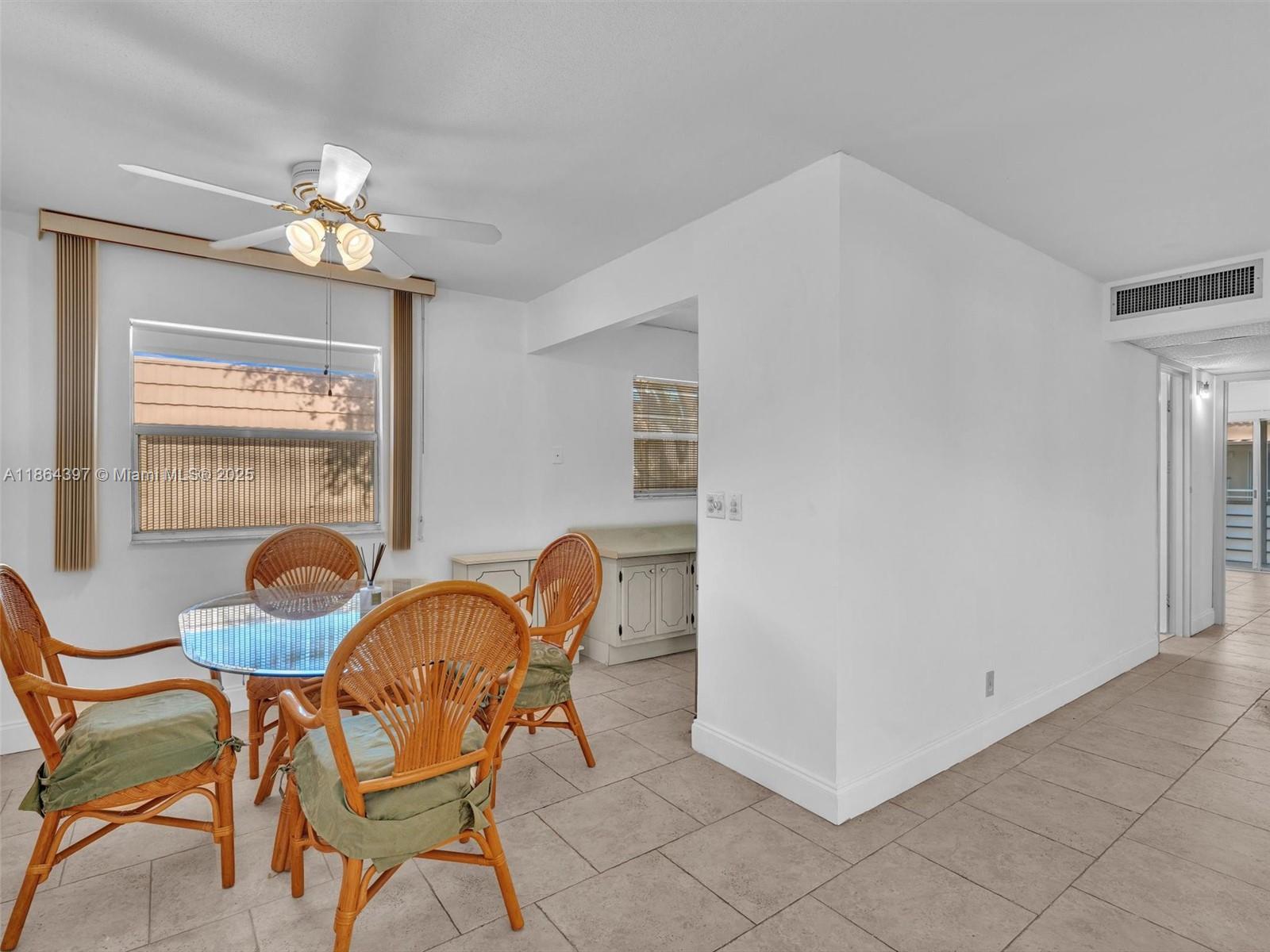 KINGS POINT SAXONY CONDOS - Residential