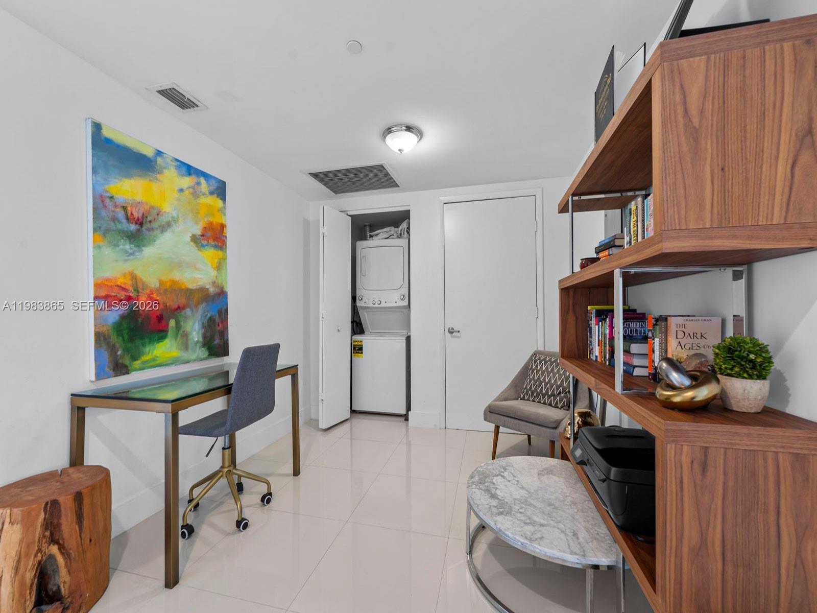 ICONBRICKELL CONDO NO 1 - Residential