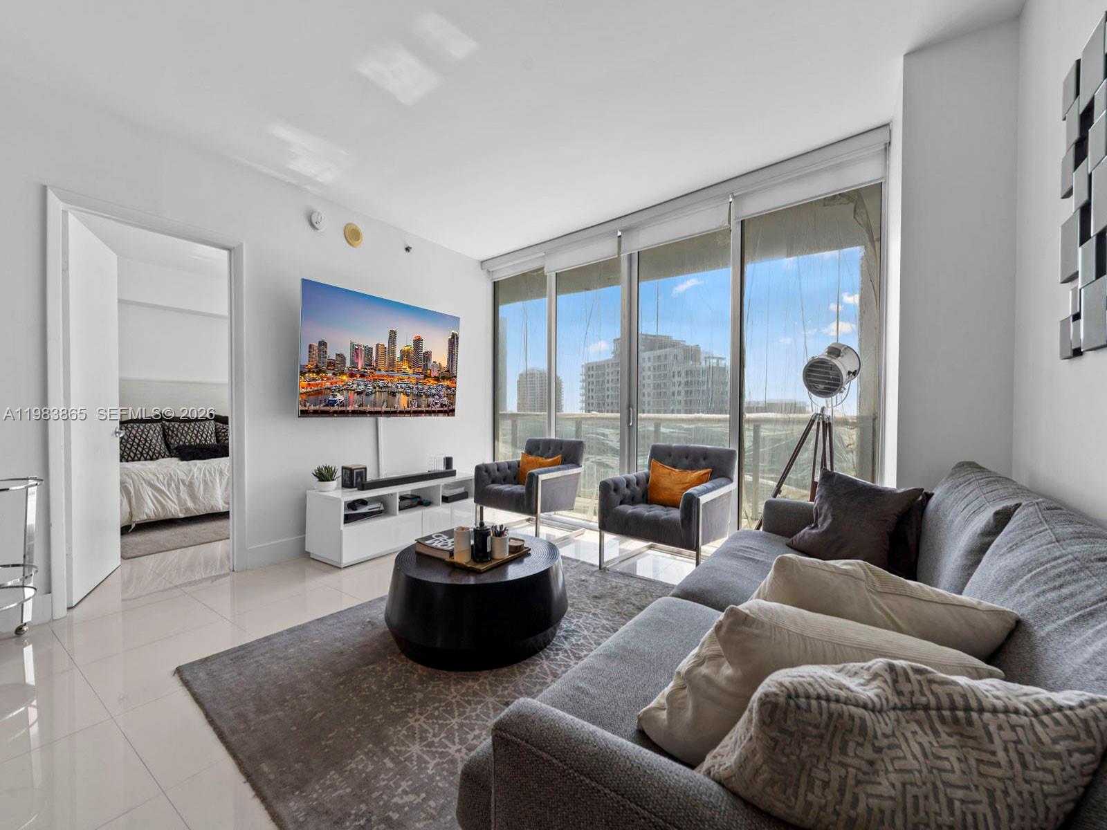 ICONBRICKELL CONDO NO 1 - Residential