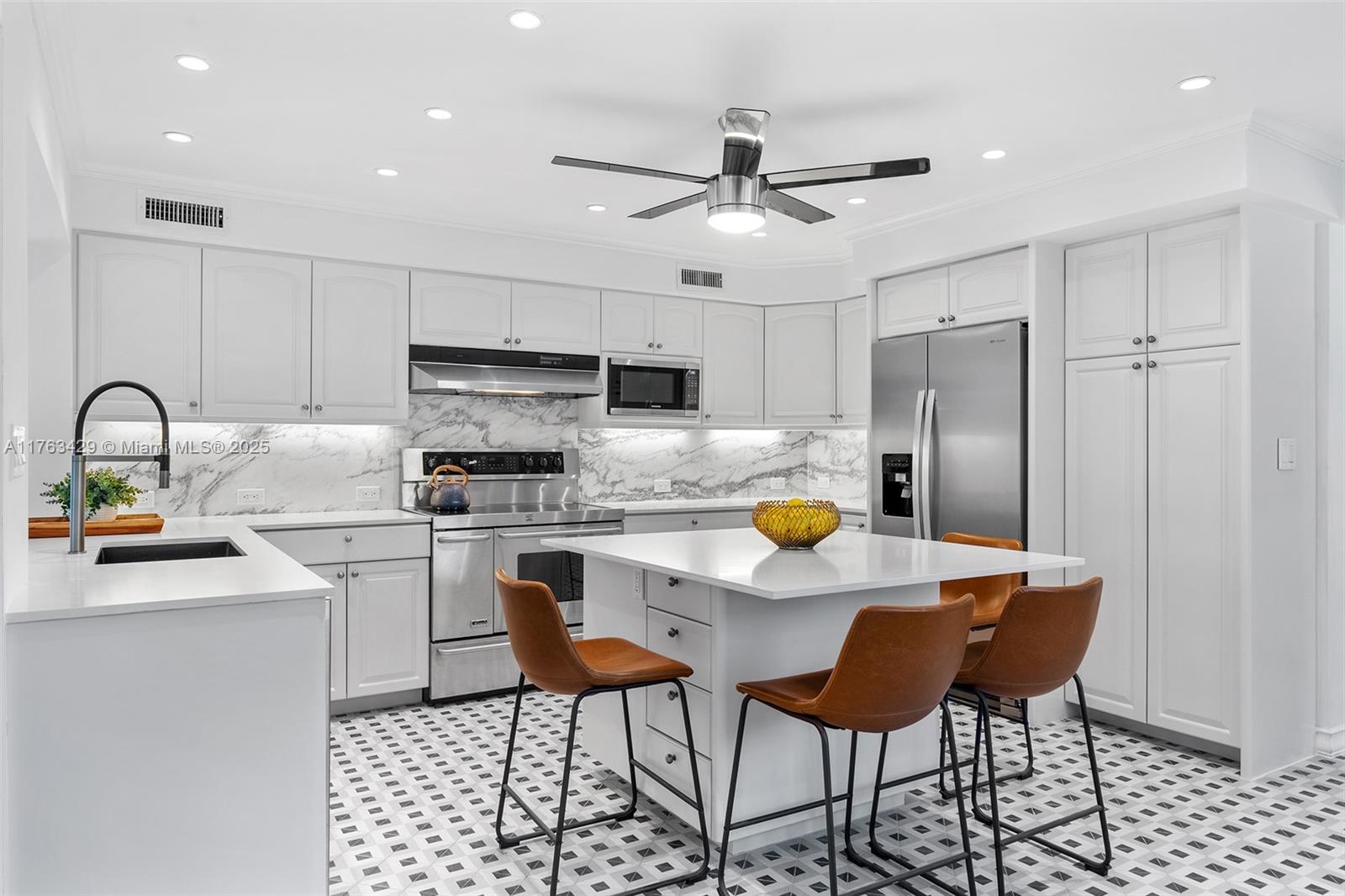 MIAMI SHORES SEC 1 AMD - Residential