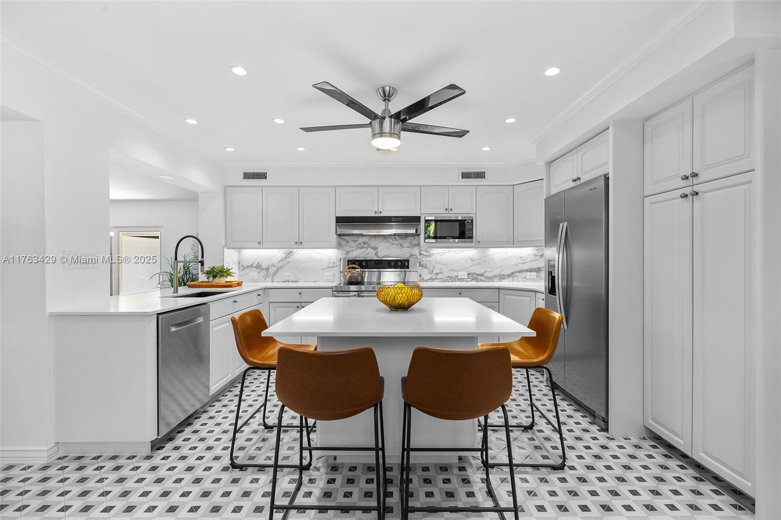 MIAMI SHORES SEC 1 AMD - Residential