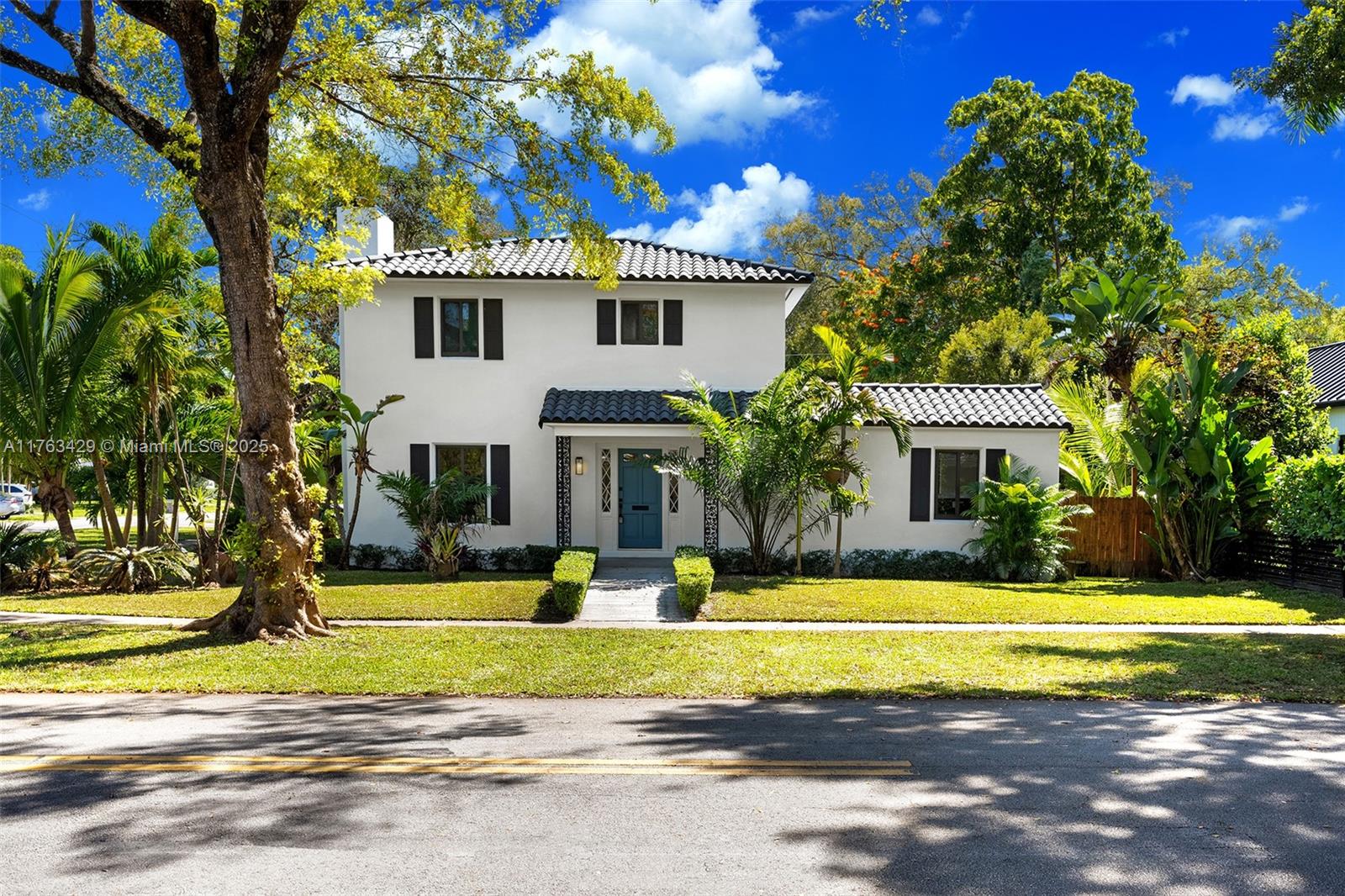 Property for Sale at 390 Ne 93 St, Miami Shores, Miami-Dade County, Florida - Bedrooms: 4 
Bathrooms: 5  - $2,299,000