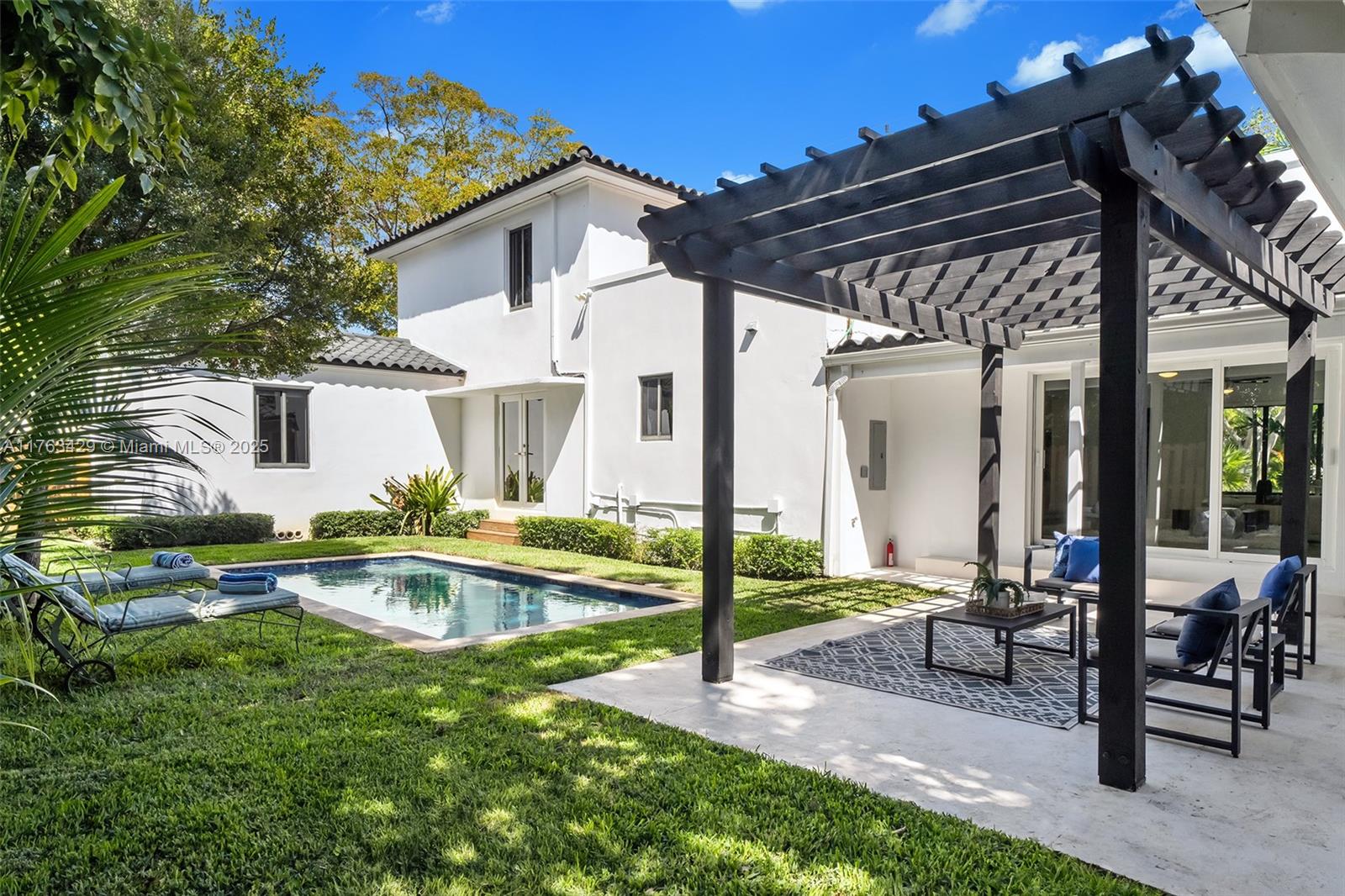 MIAMI SHORES SEC 1 AMD - Residential