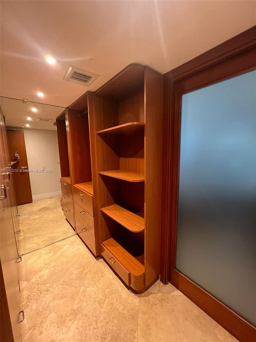 SPIAGGIA OCEAN CONDO - Residential Lease