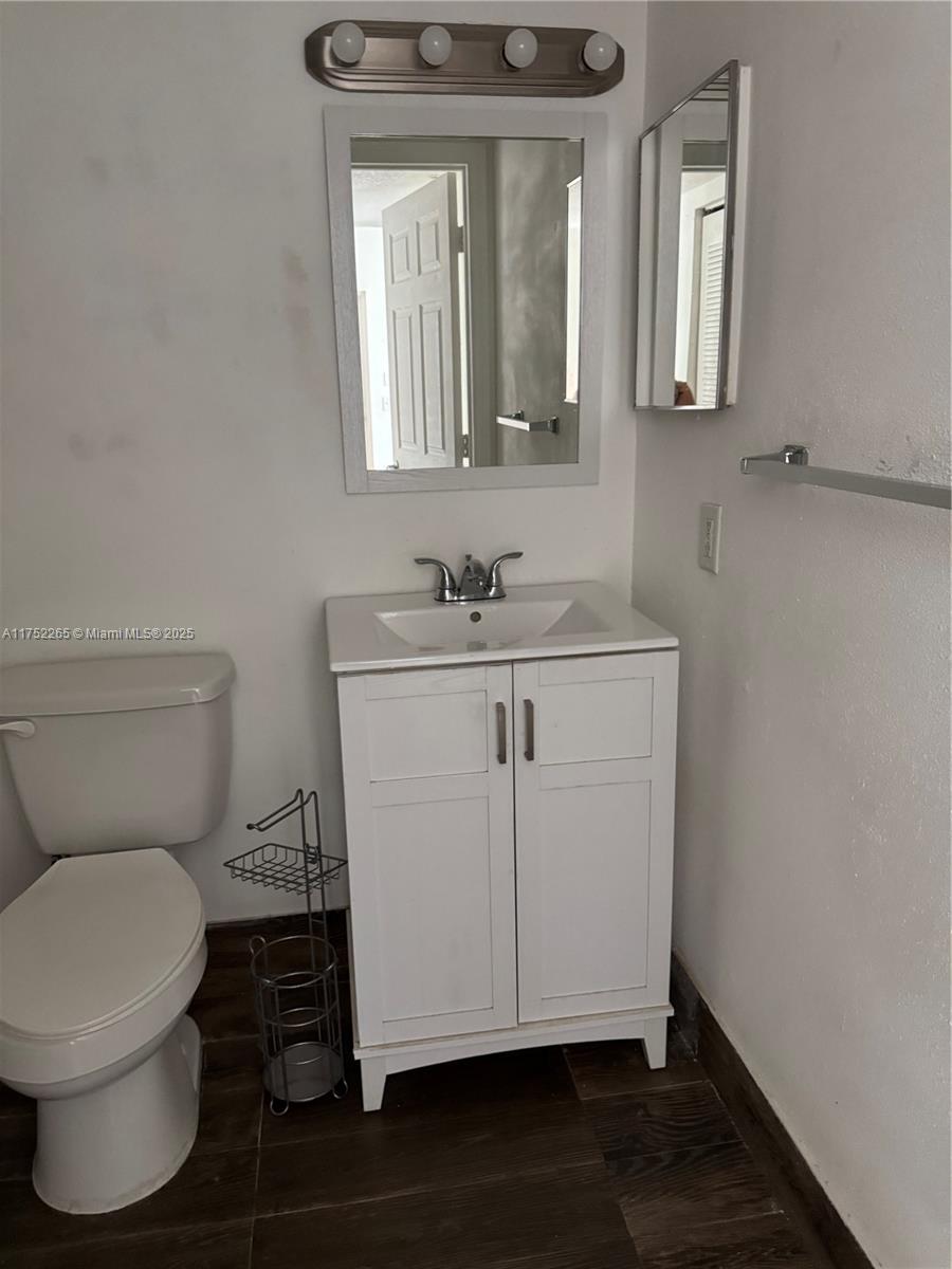 VILLA DEL SOL CONDOMINIUM - Residential Lease