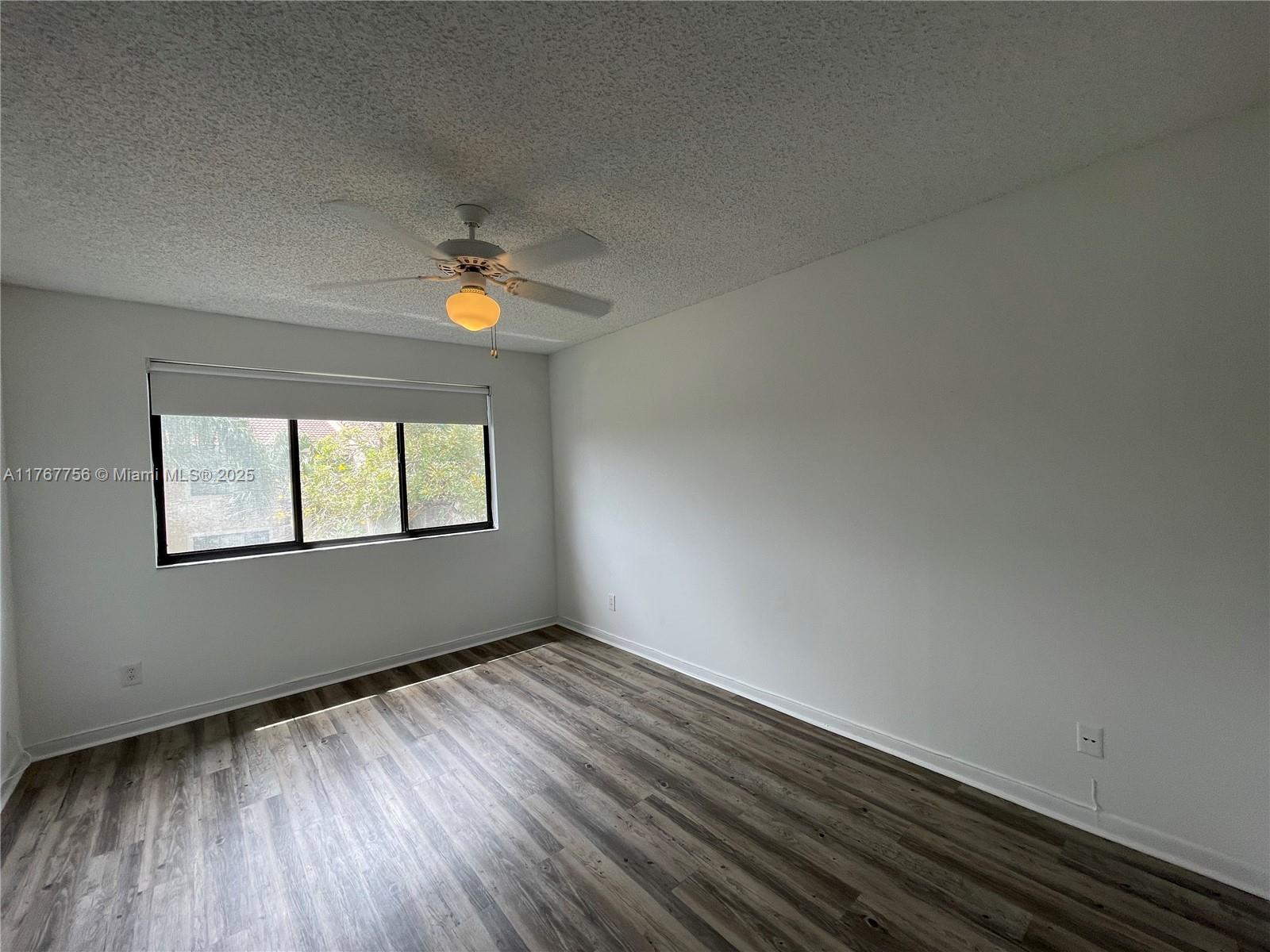 VISCONTI CONDO - Residential