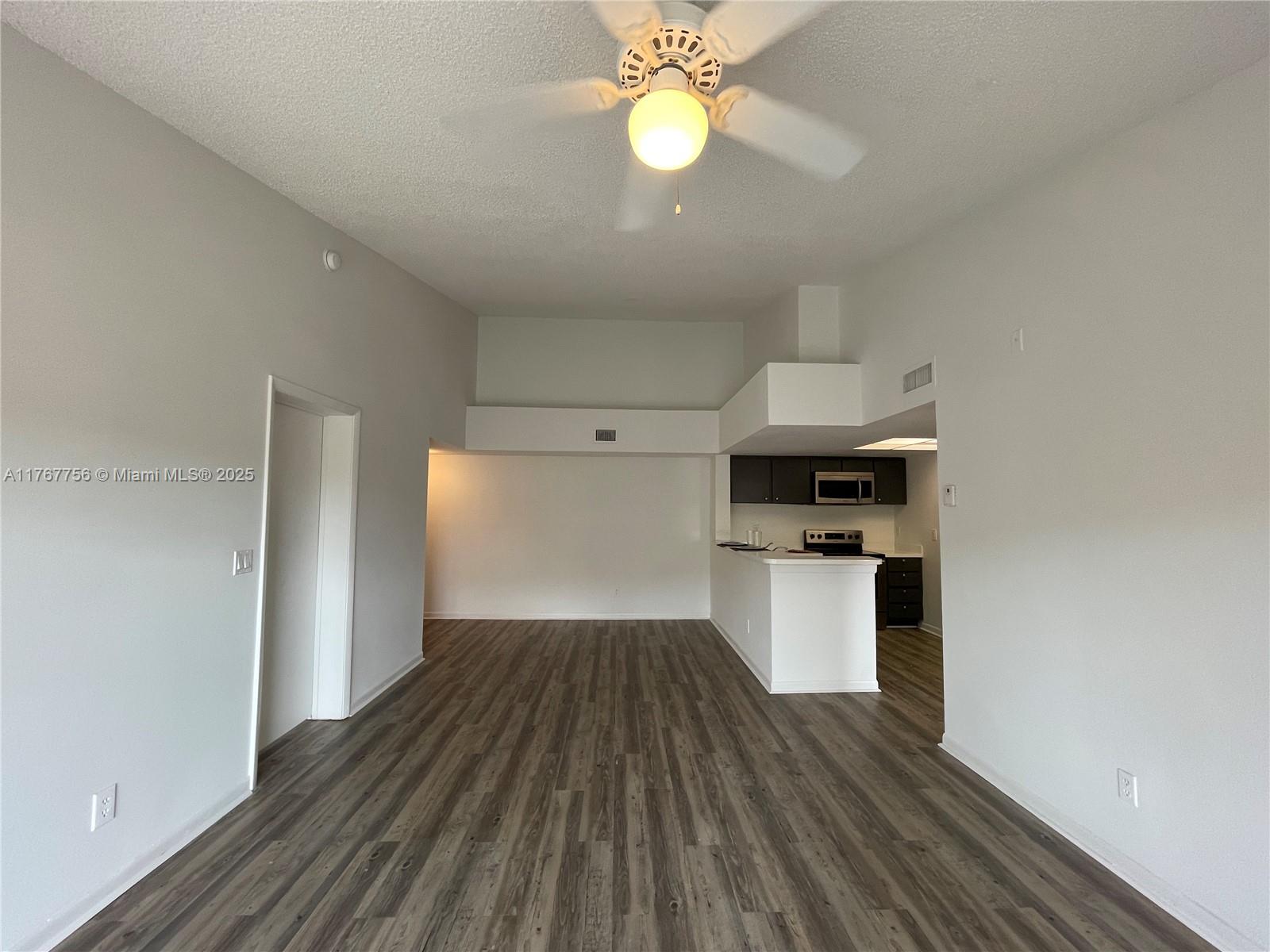VISCONTI CONDO - Residential