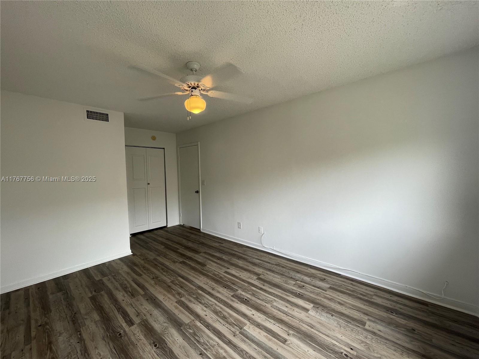 VISCONTI CONDO - Residential