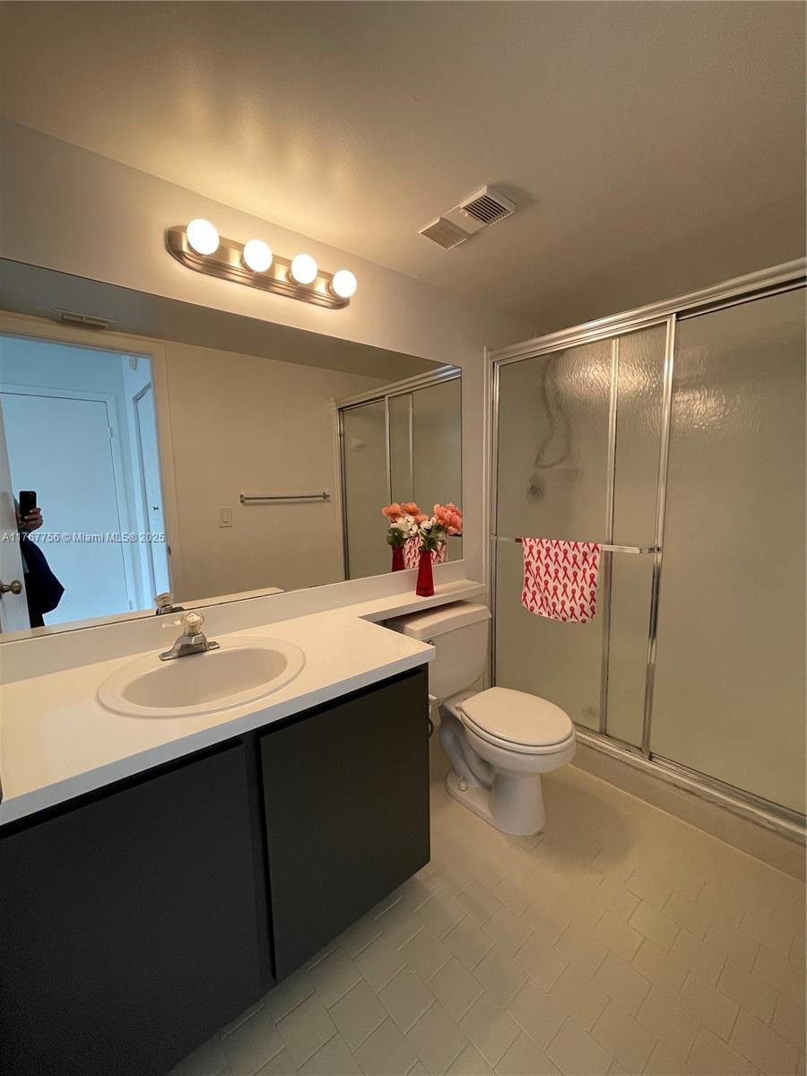VISCONTI CONDO - Residential