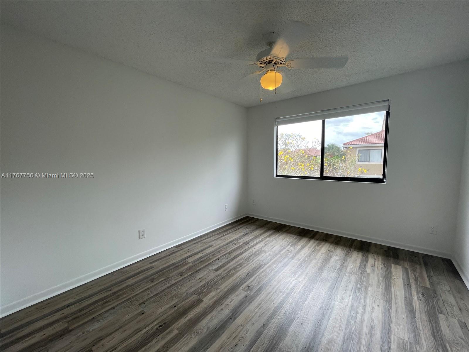 VISCONTI CONDO - Residential