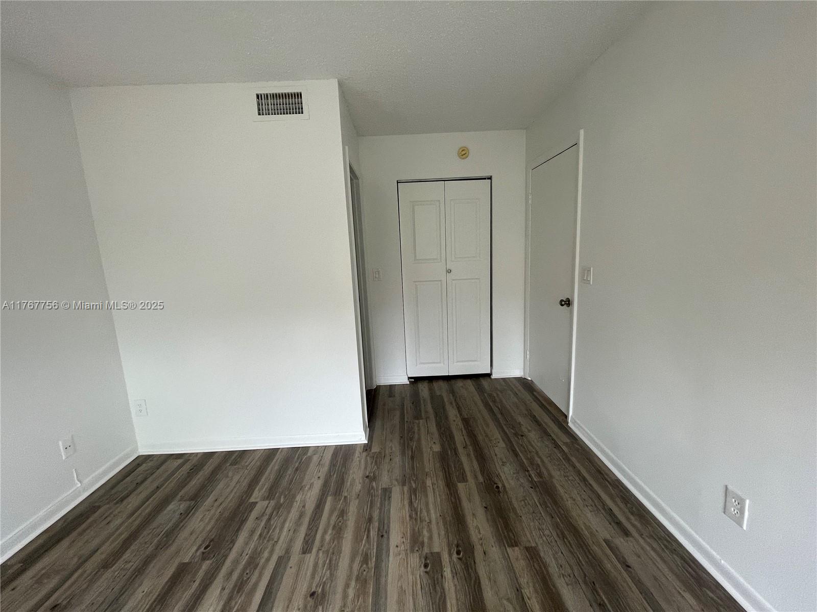 VISCONTI CONDO - Residential