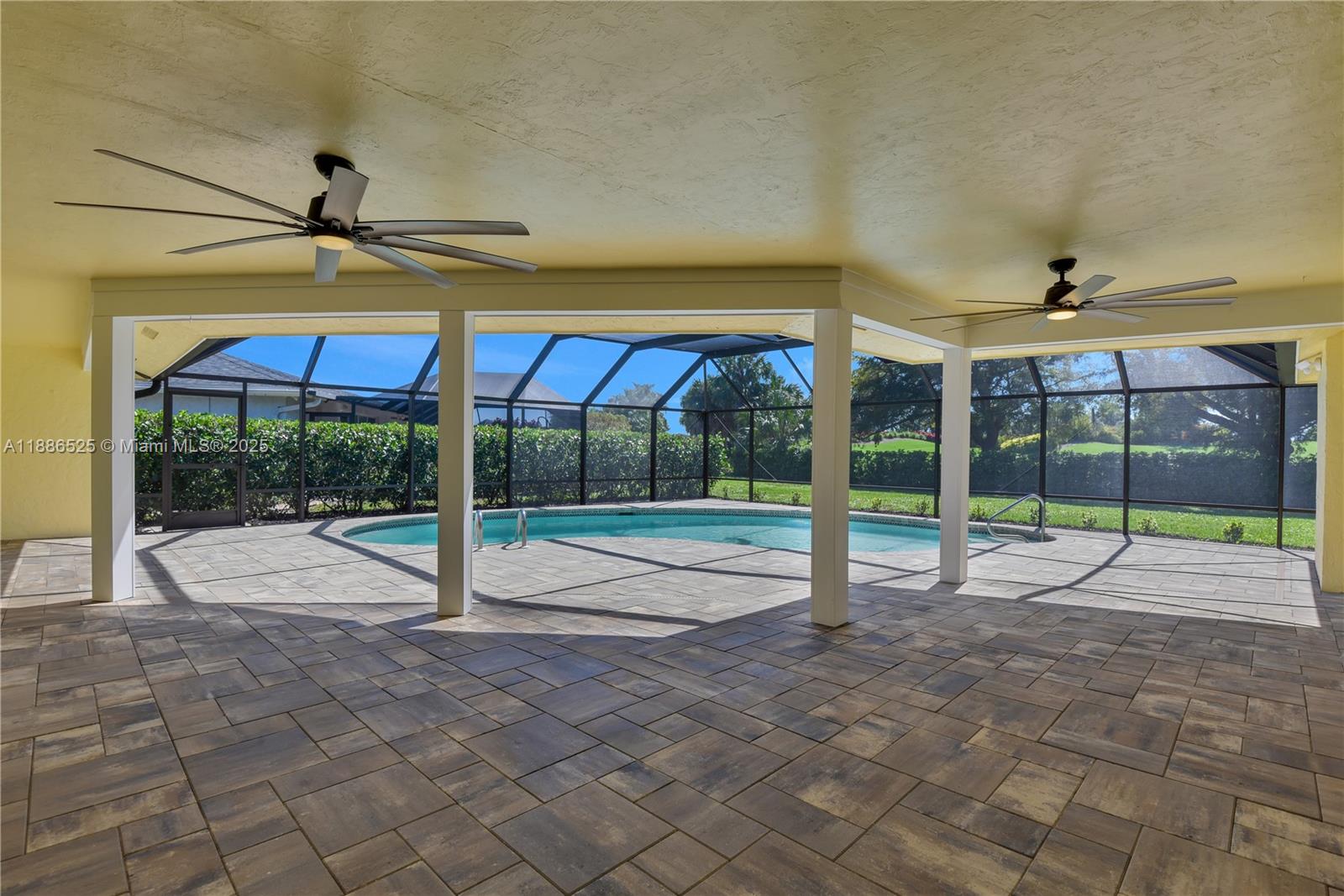 PALM RIVER ESTATES - Residential