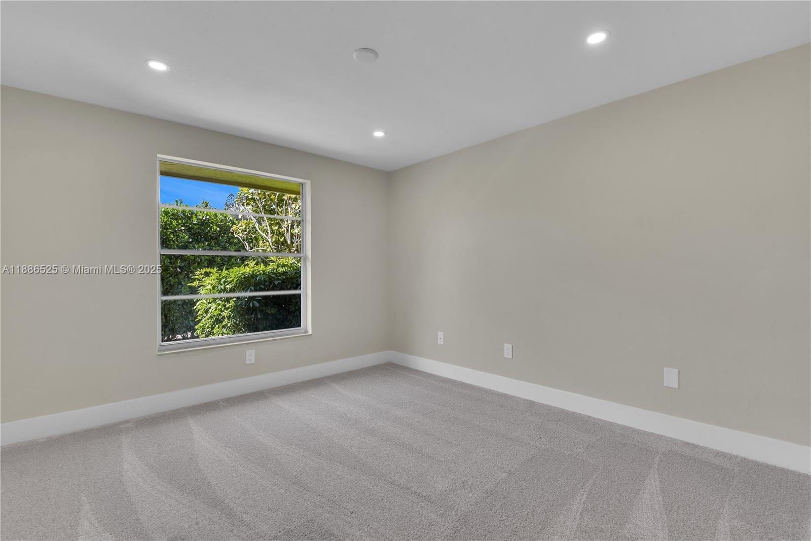 PALM RIVER ESTATES - Residential