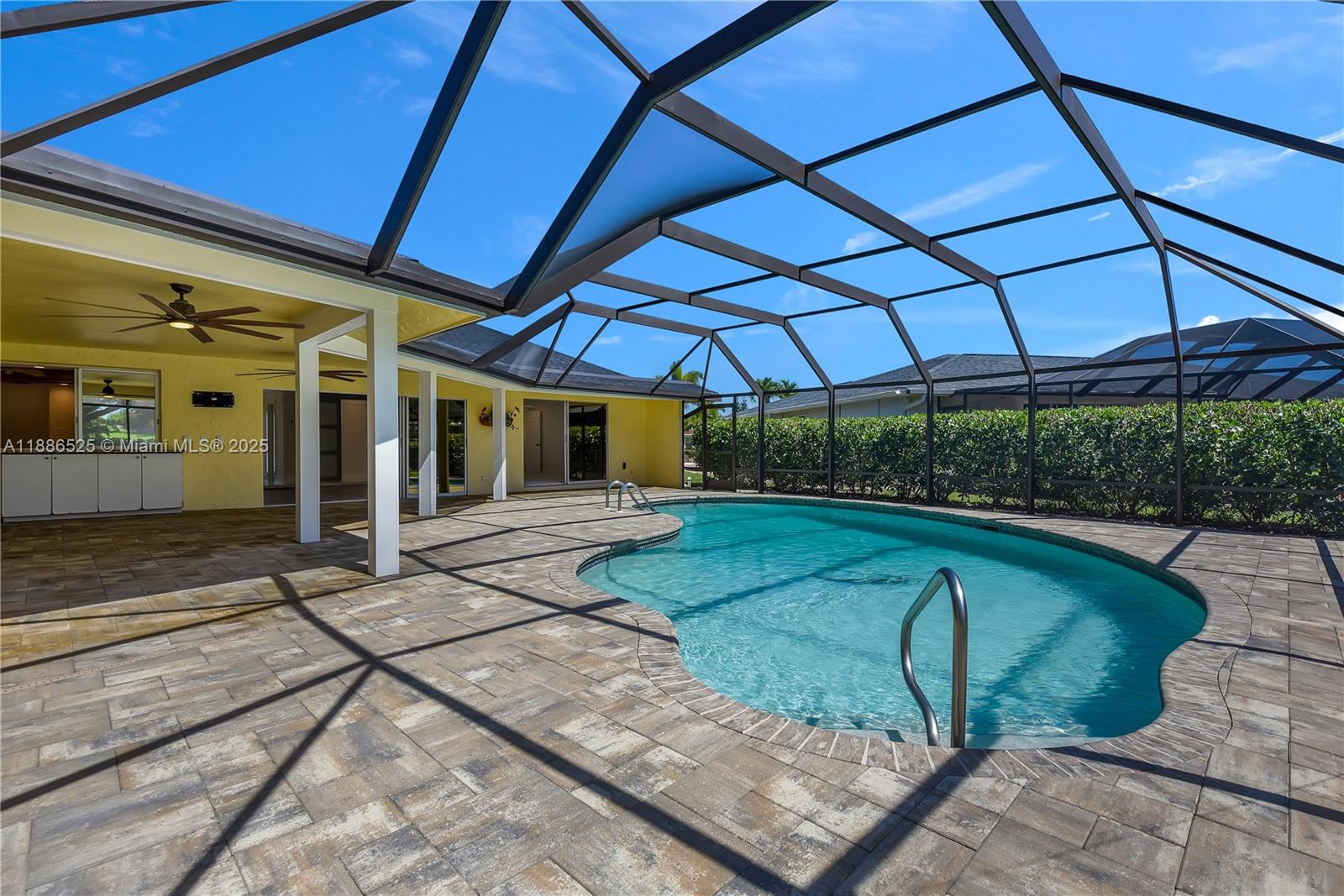 PALM RIVER ESTATES - Residential