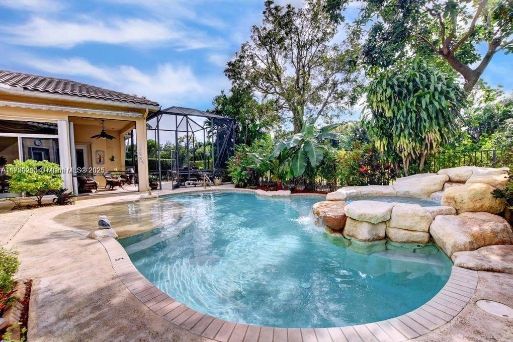 MIZNER'S PRESERVE - Residential
