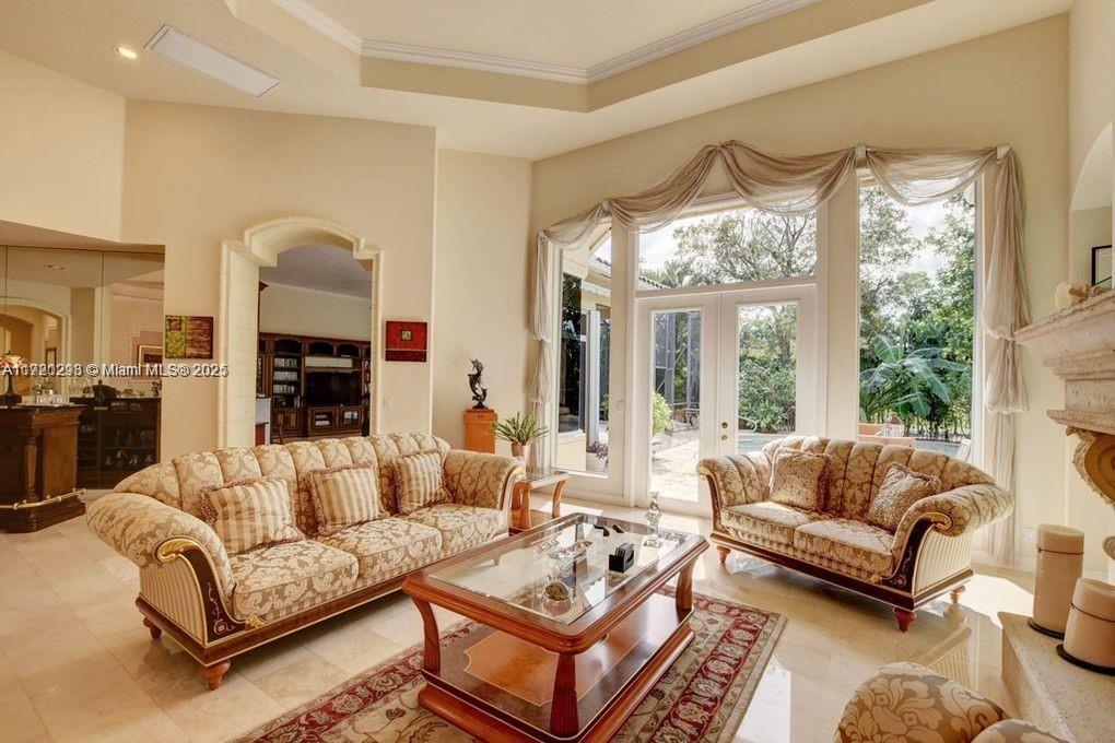 MIZNER'S PRESERVE - Residential