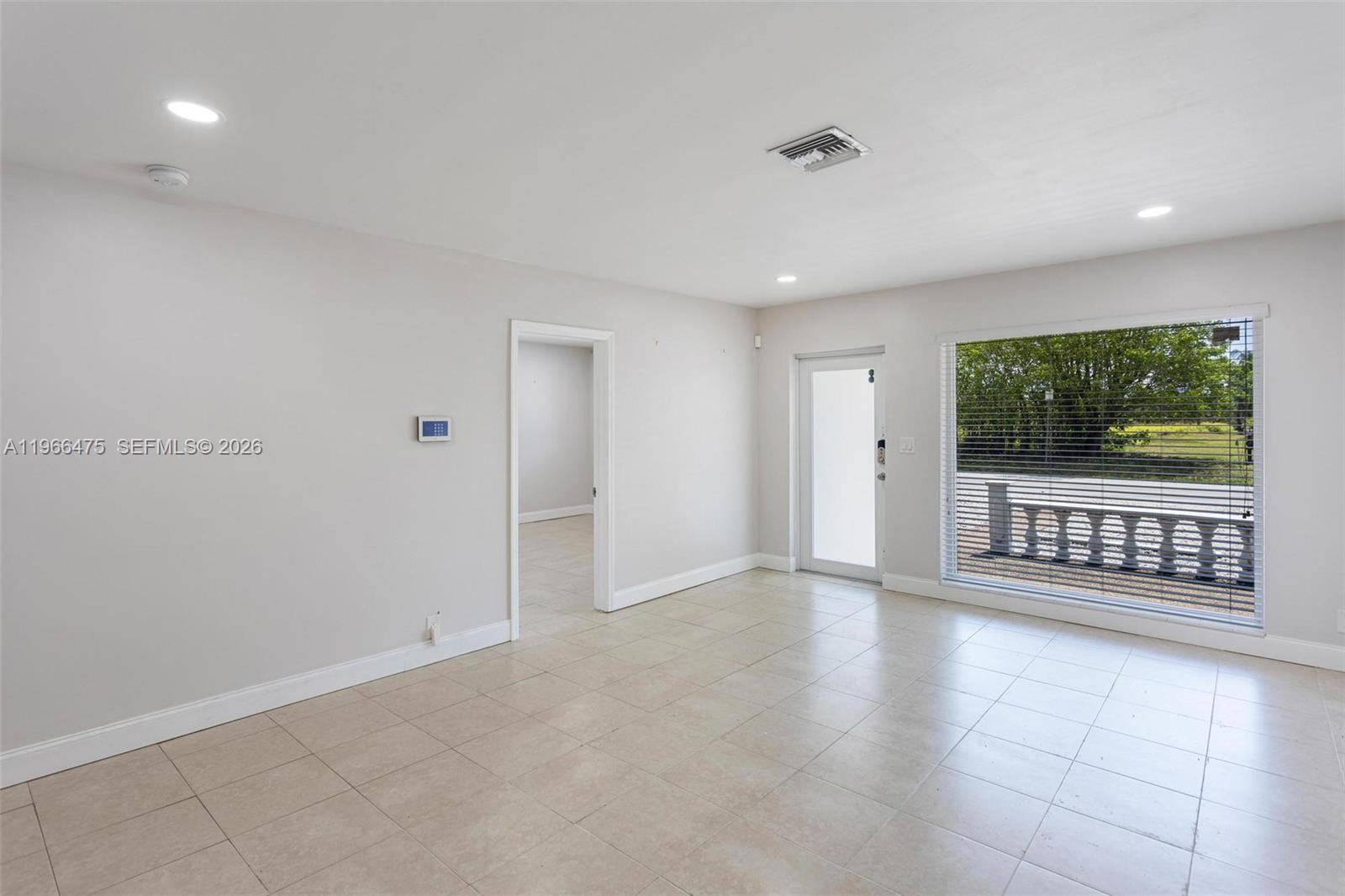 OAKLAND PARK SECOND ADD - Residential Income