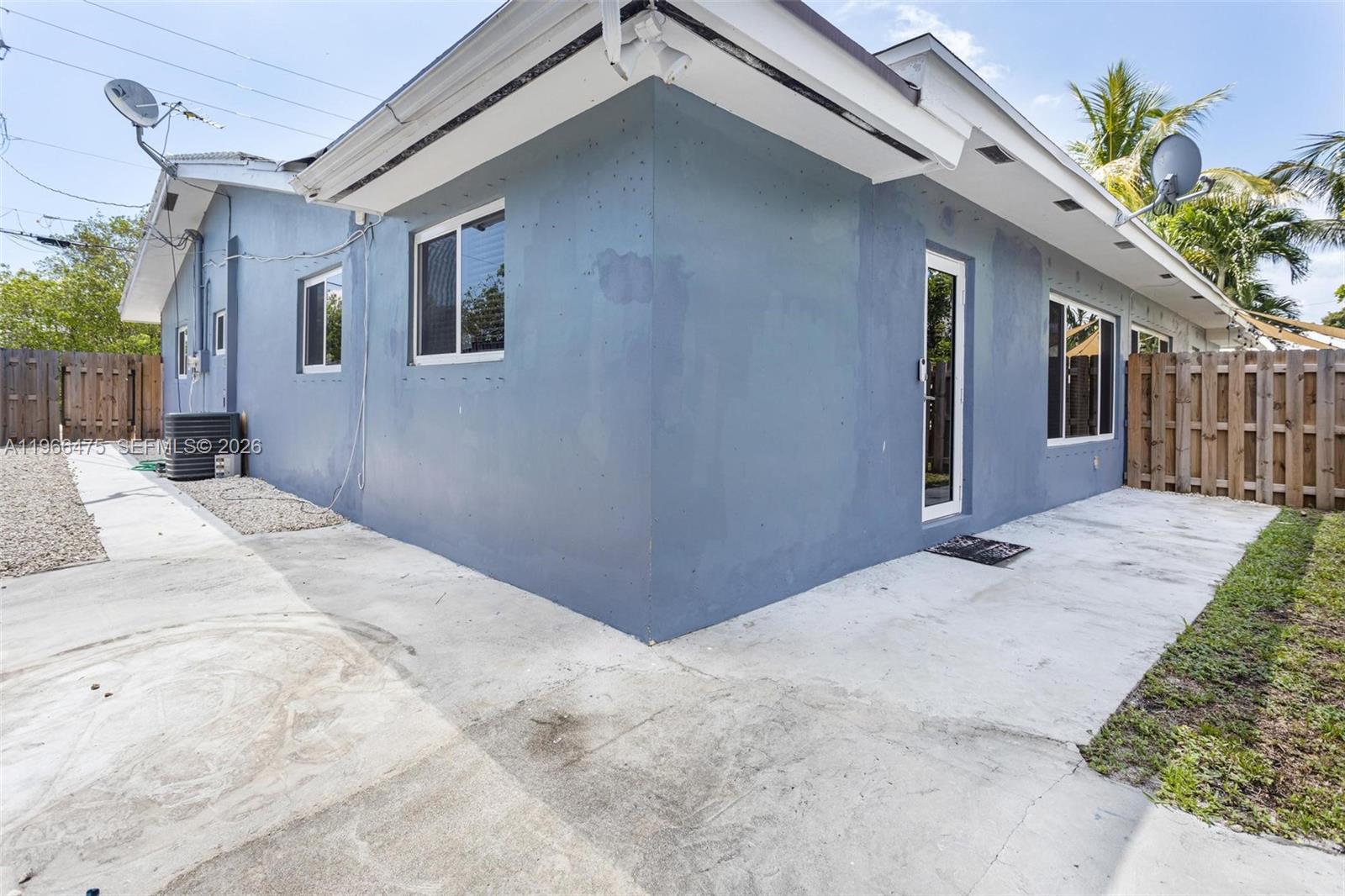 OAKLAND PARK SECOND ADD - Residential Income