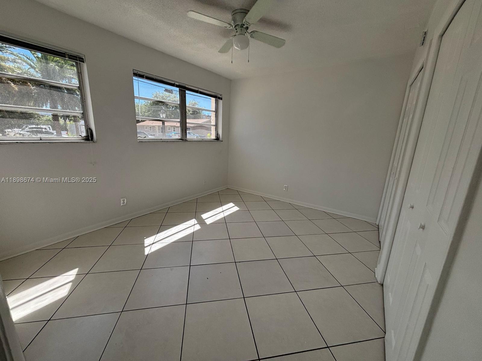 FIRST GULFSTREAM GARDEN - Residential Lease
