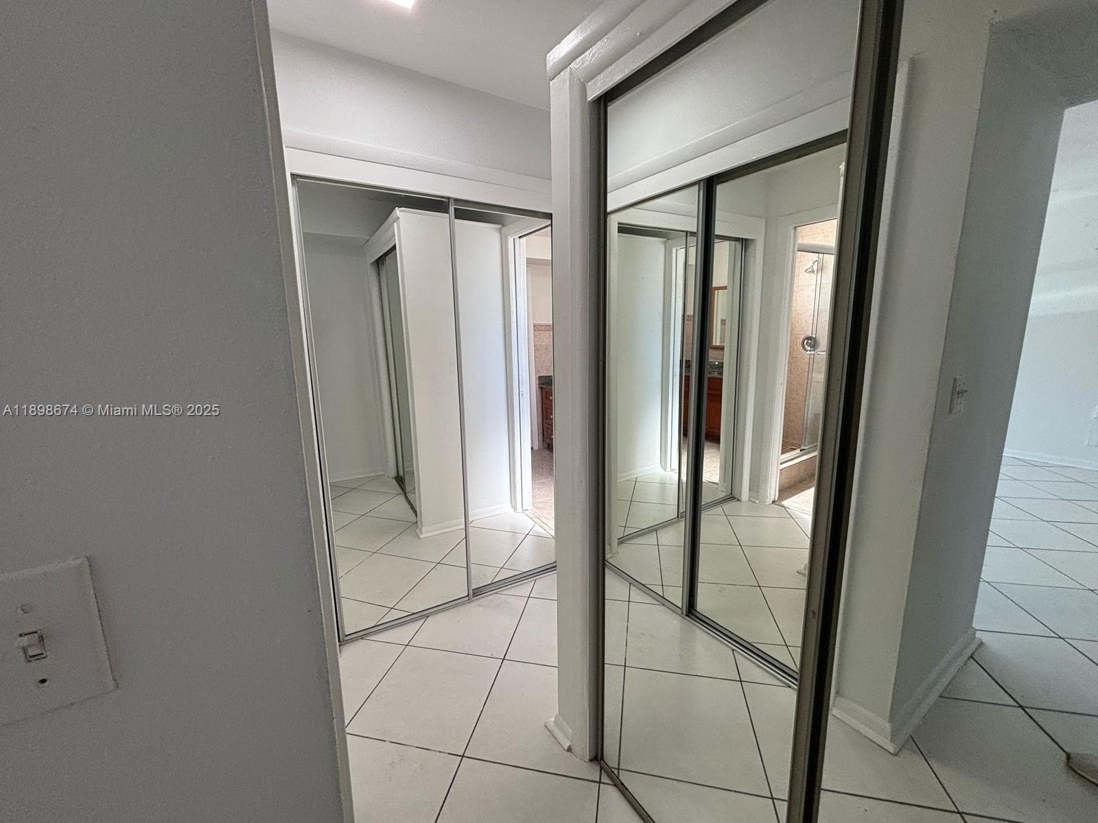 FIRST GULFSTREAM GARDEN - Residential Lease