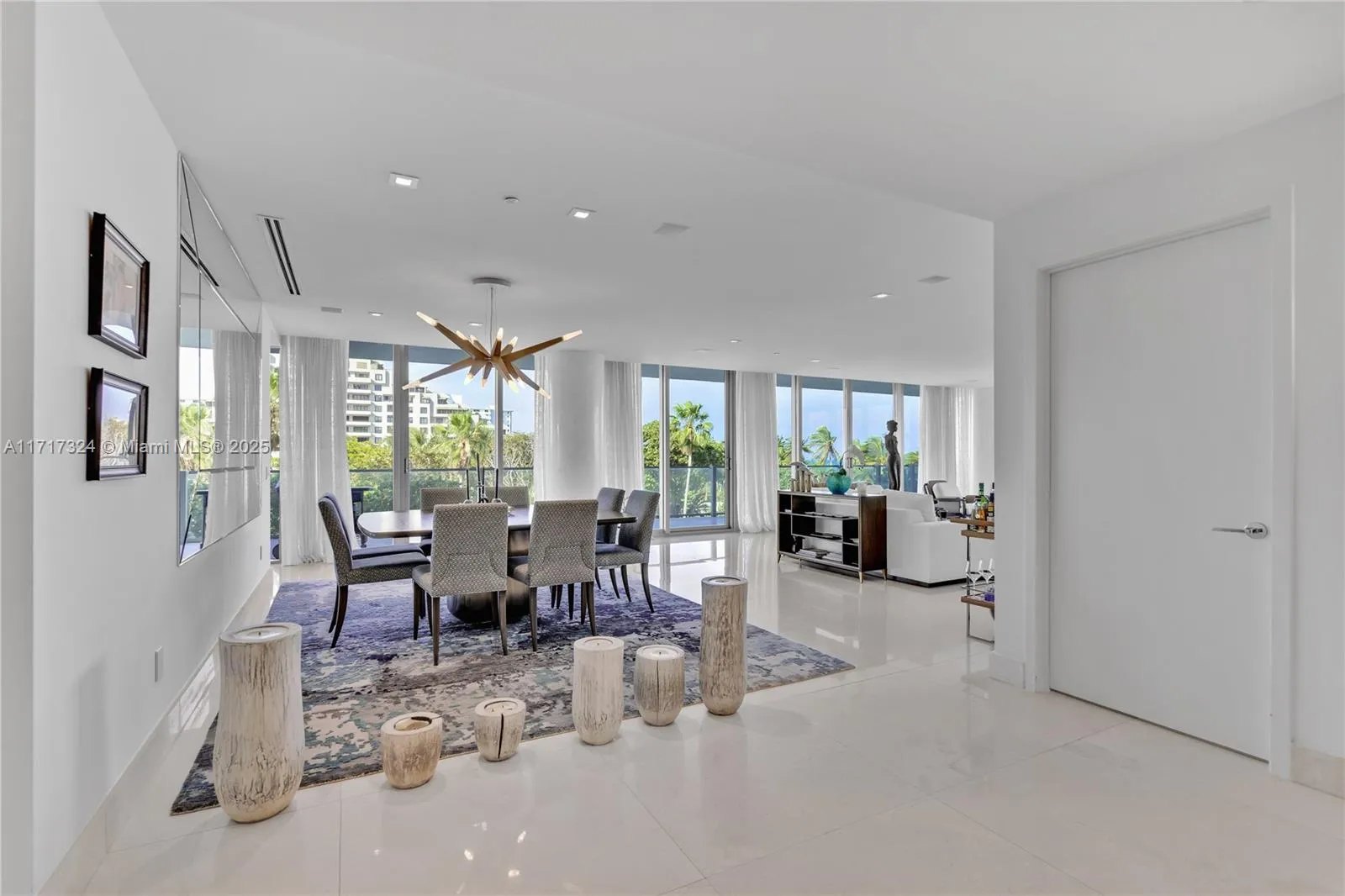 Key Biscayne, Florida 33149, United States, 4 Bedrooms Bedrooms, ,7 BathroomsBathrooms,Residential,Pending,22615