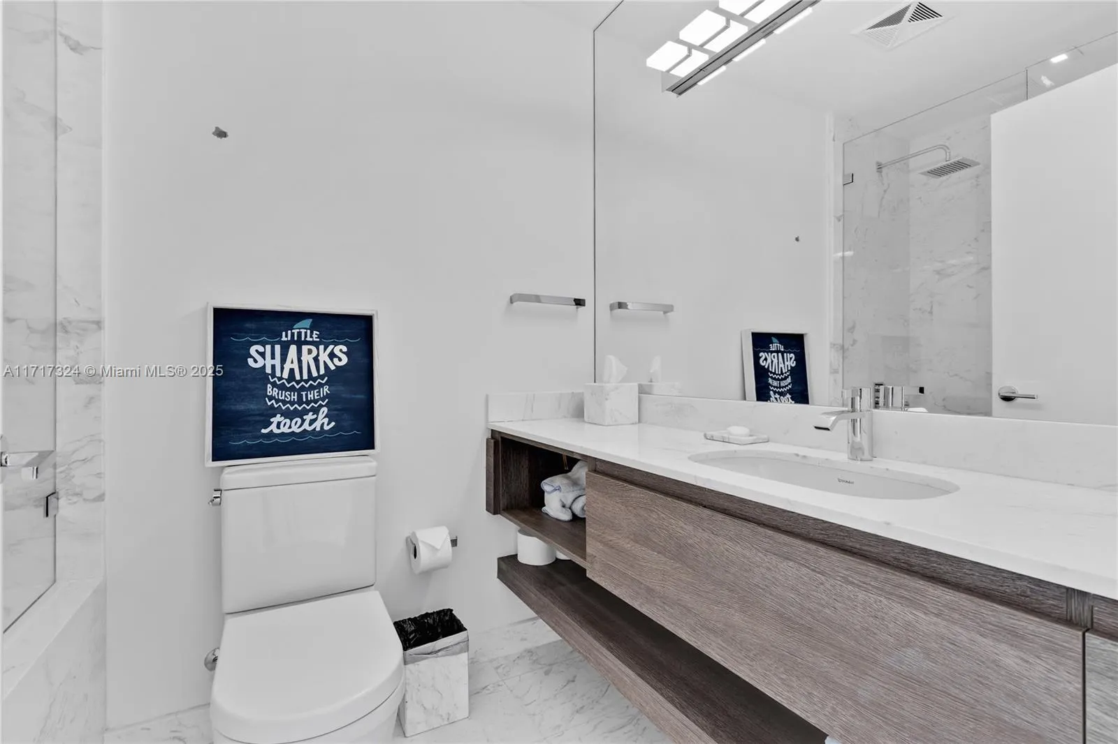 Key Biscayne, Florida 33149, United States, 4 Bedrooms Bedrooms, ,7 BathroomsBathrooms,Residential,Pending,22615