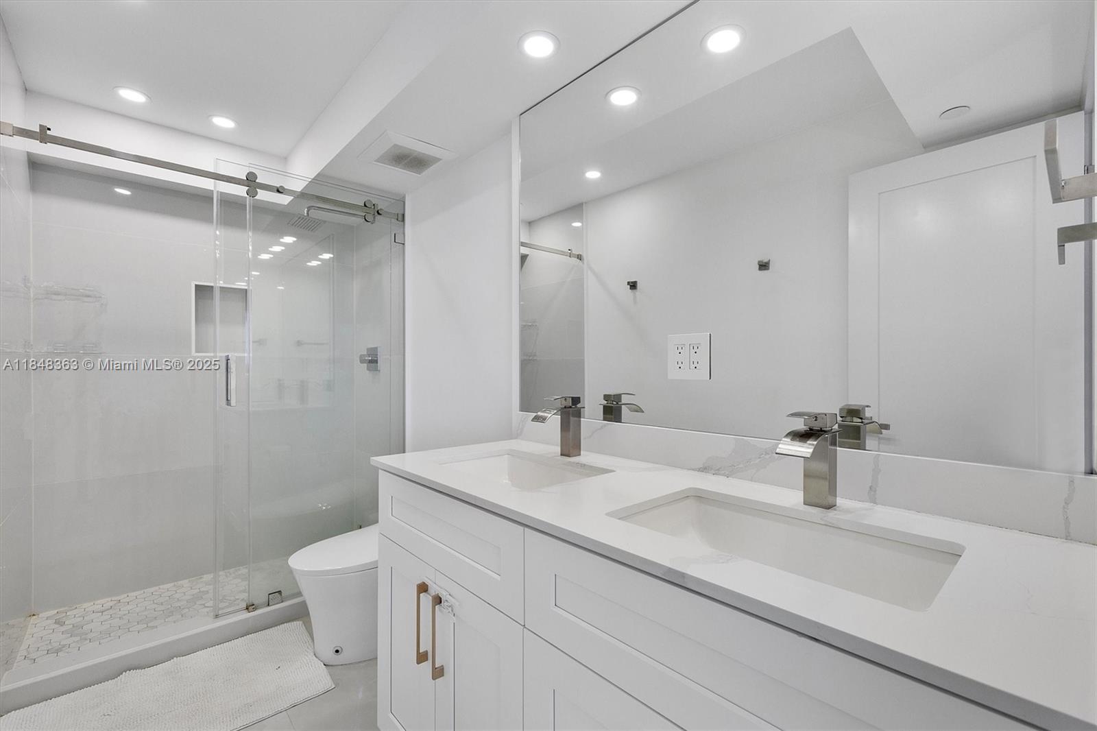 WATERVIEW CONDO - Residential