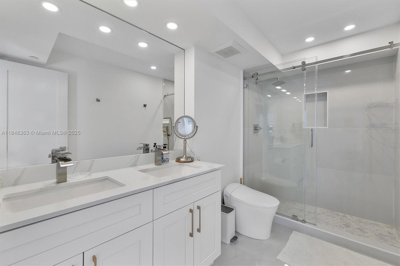 WATERVIEW CONDO - Residential