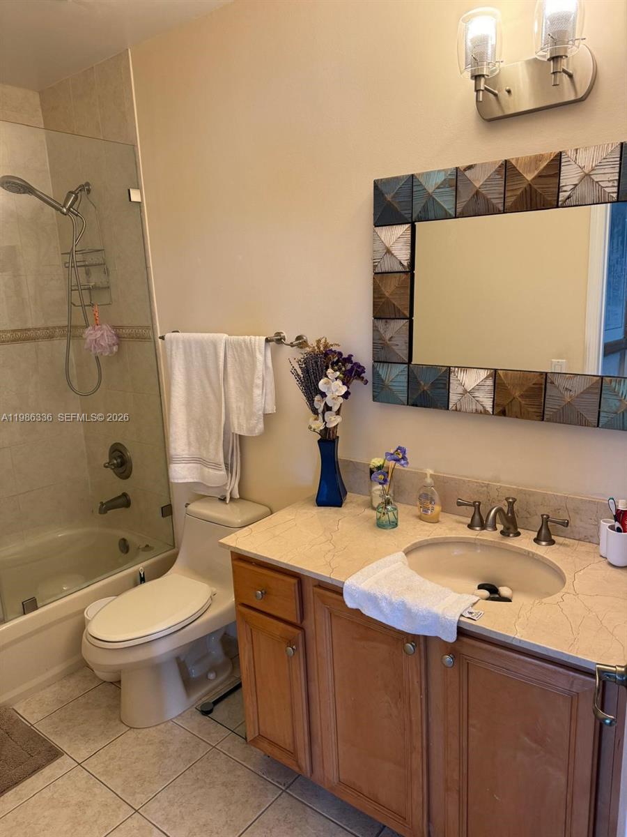 GRANADA GRAND CONDO - Residential Lease