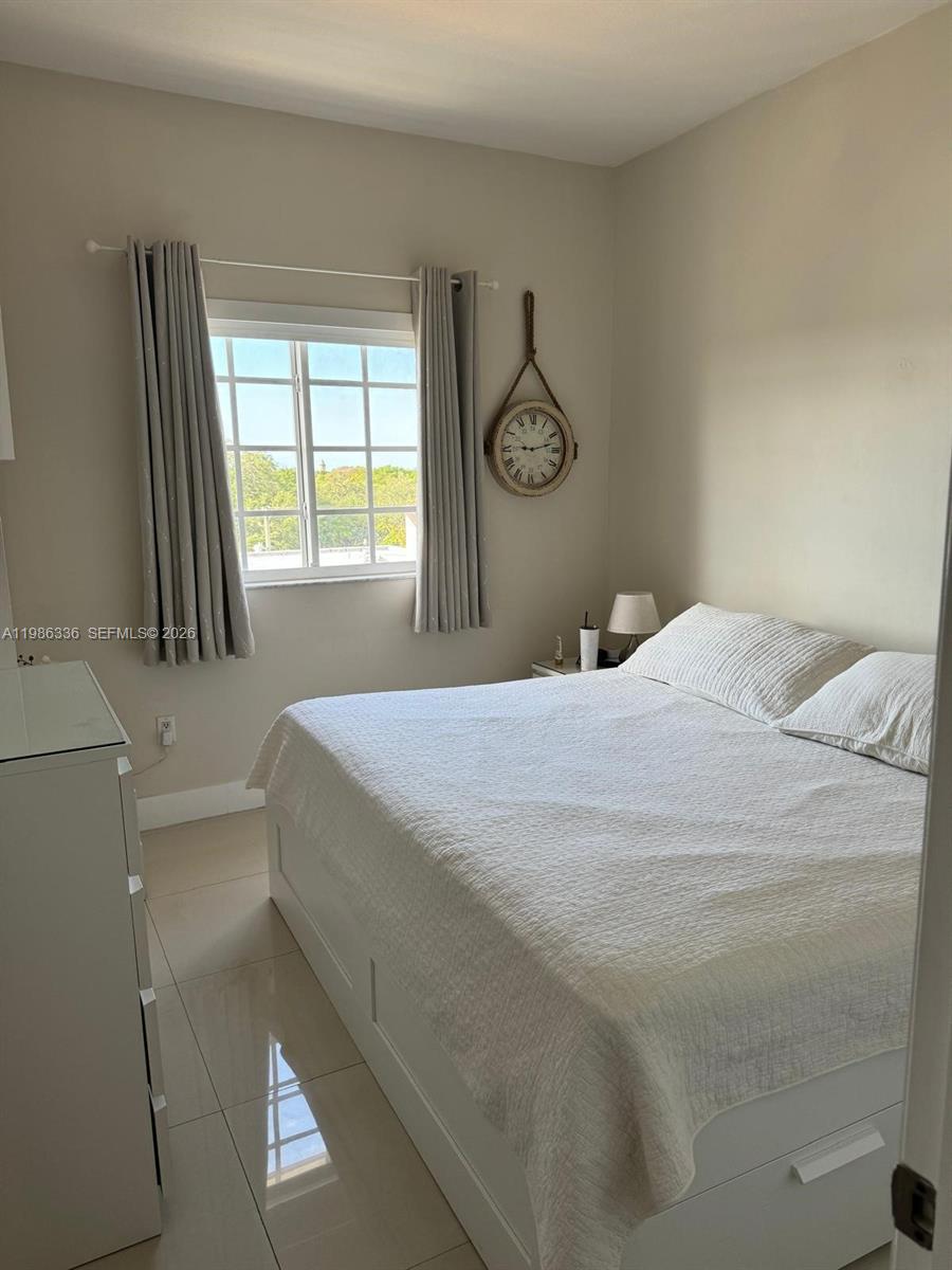 GRANADA GRAND CONDO - Residential Lease