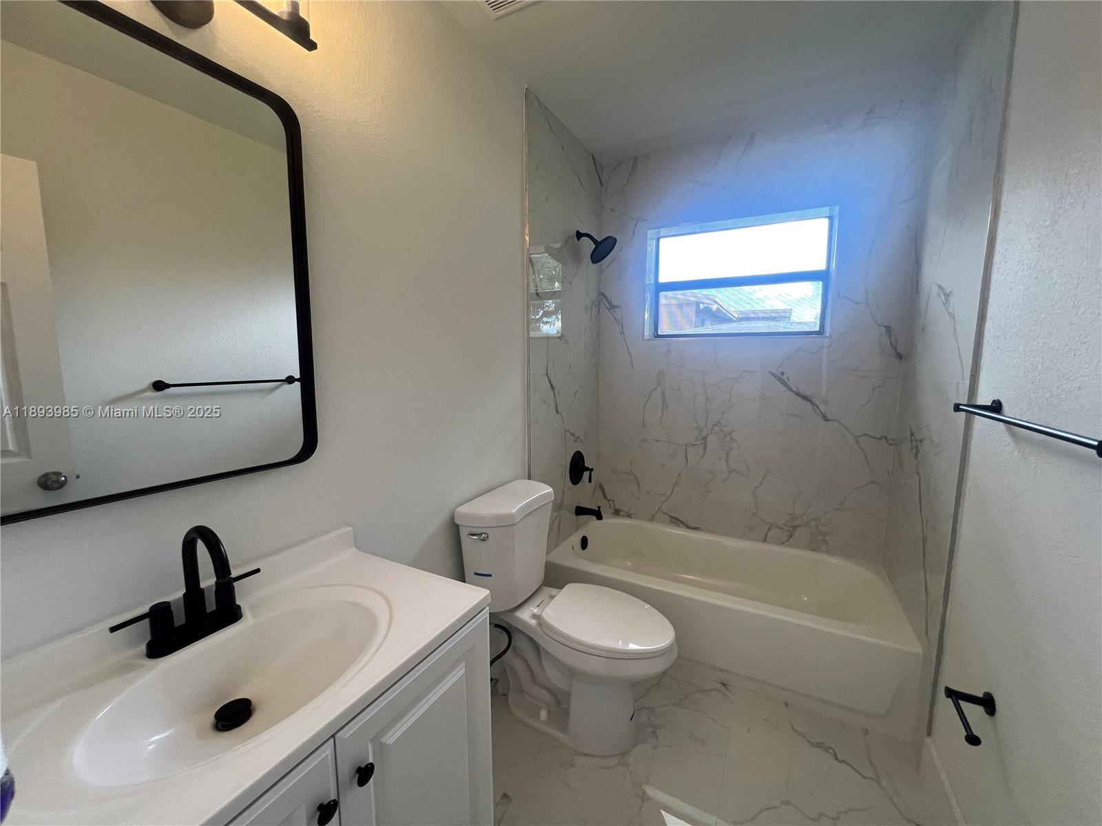 MARK-ALAN MANOR - Residential