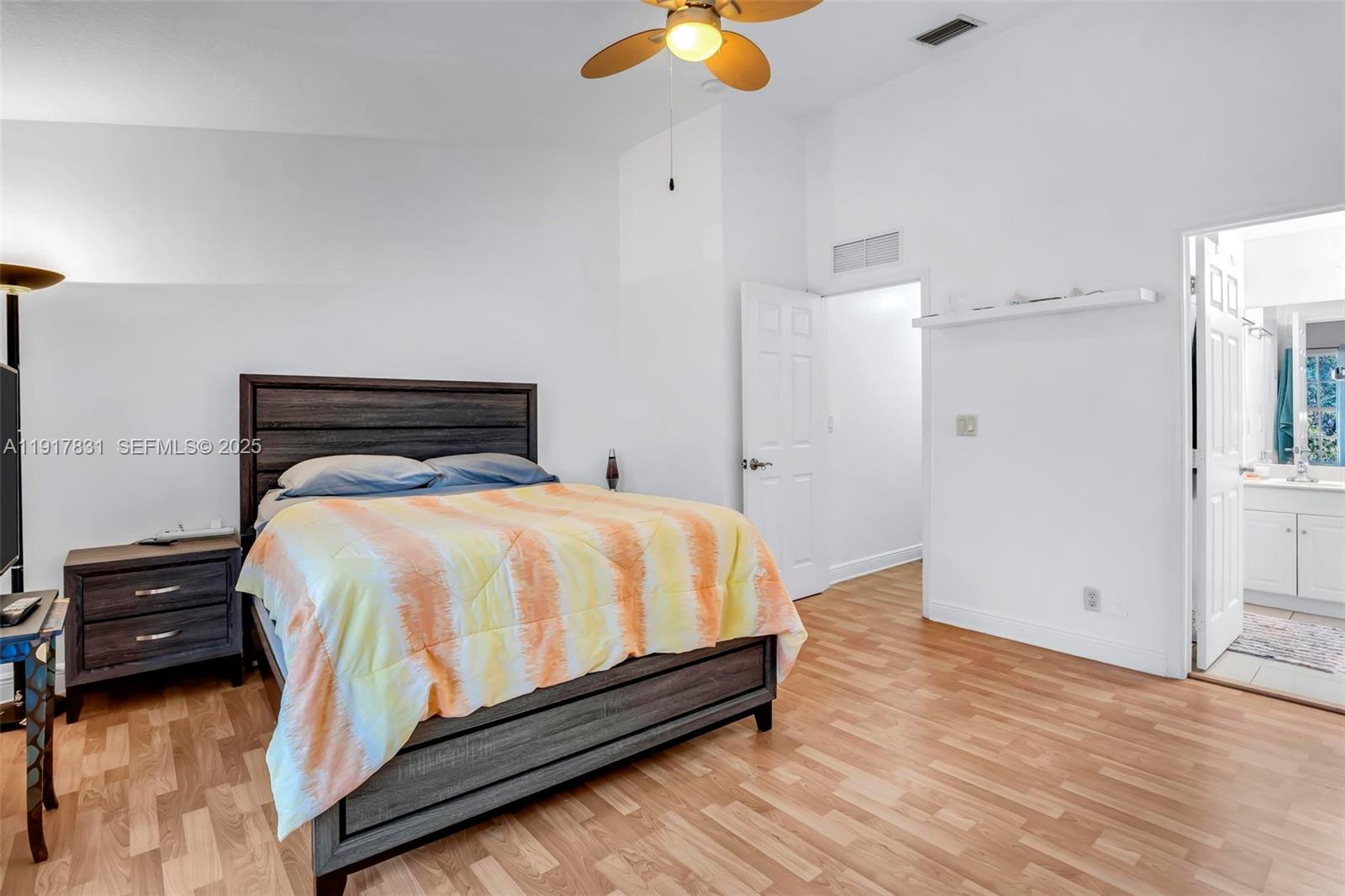 CRYSTAL LAKE 2ND SEC - Residential