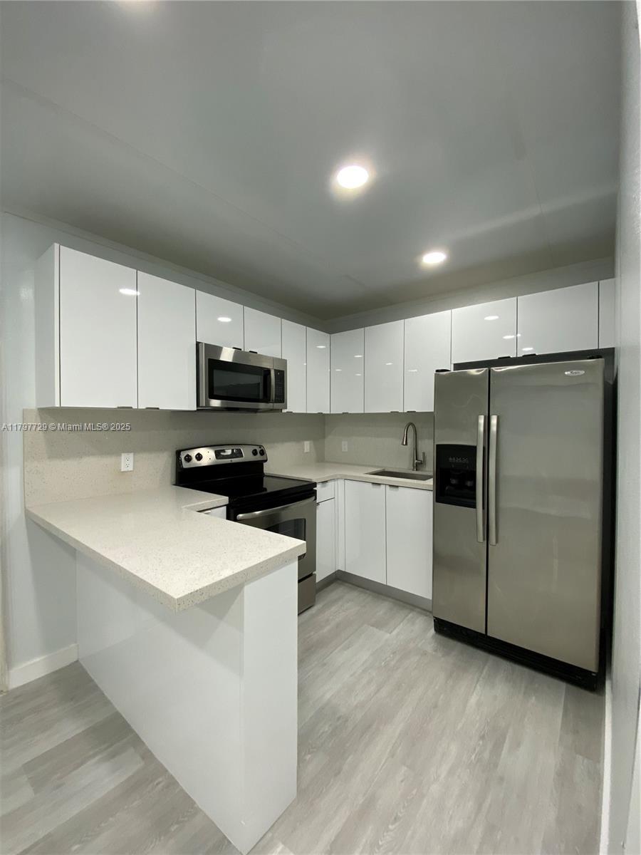 Address Not Disclosed, Homestead, Miami-Dade County, Florida - 2 Bedrooms  
1 Bathrooms - 