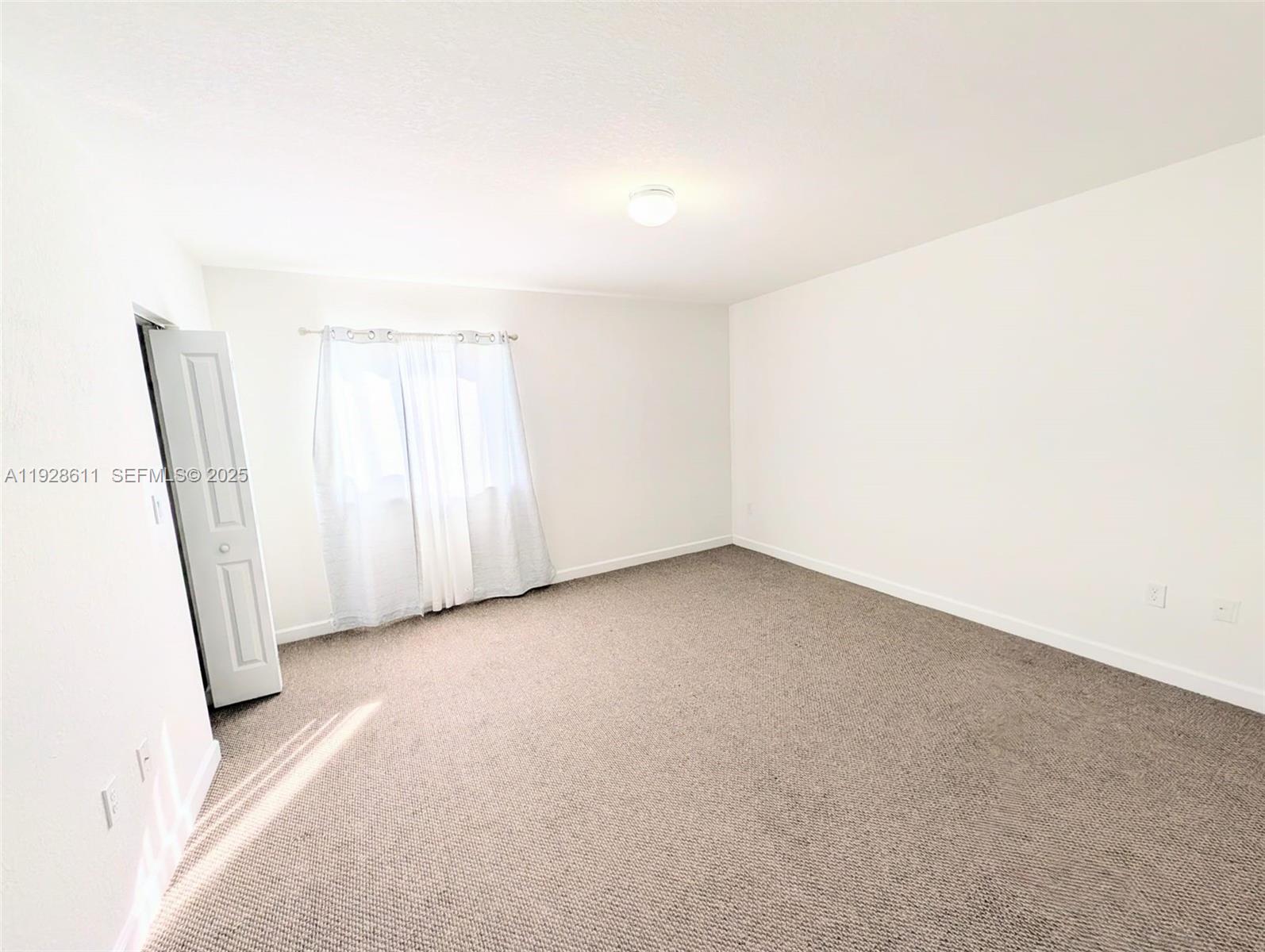 FOREST PARK VILLAS - Residential Lease