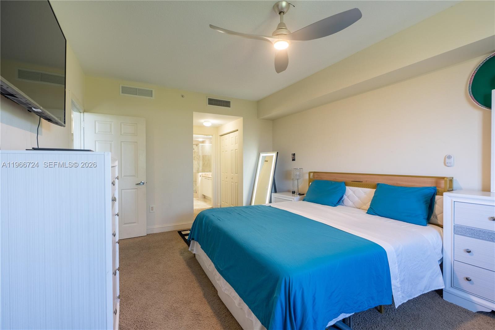 VERANDA CONDO - Residential