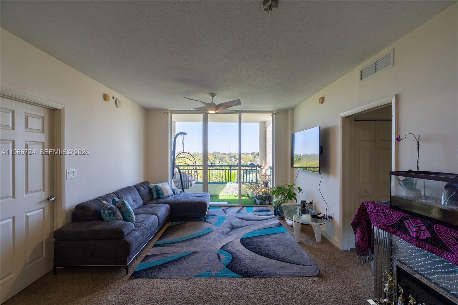 VERANDA CONDO - Residential