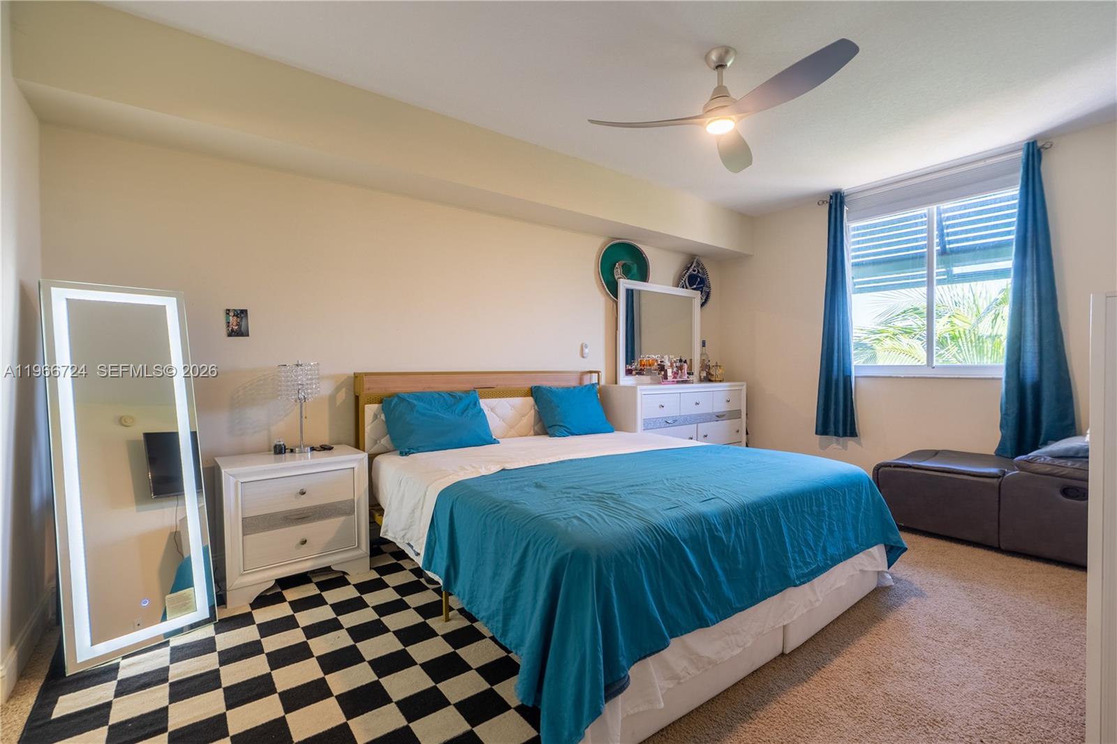 VERANDA CONDO - Residential